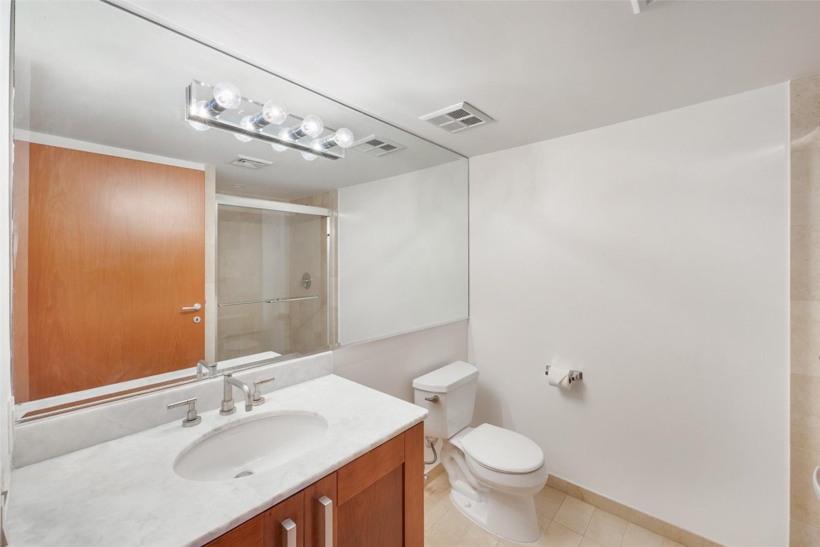 9499 Collins Ave 409