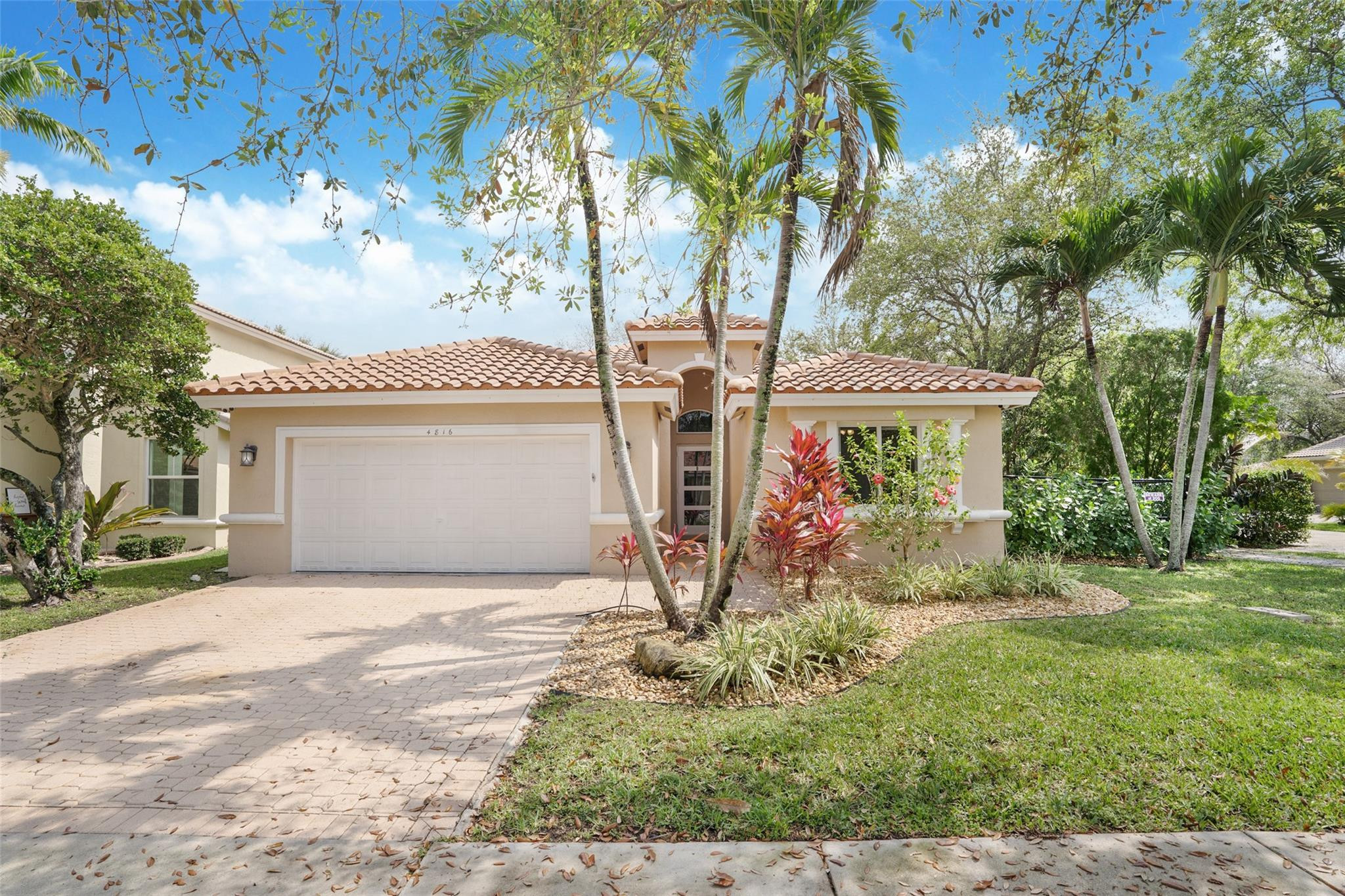 4816 NW 53rd Cir