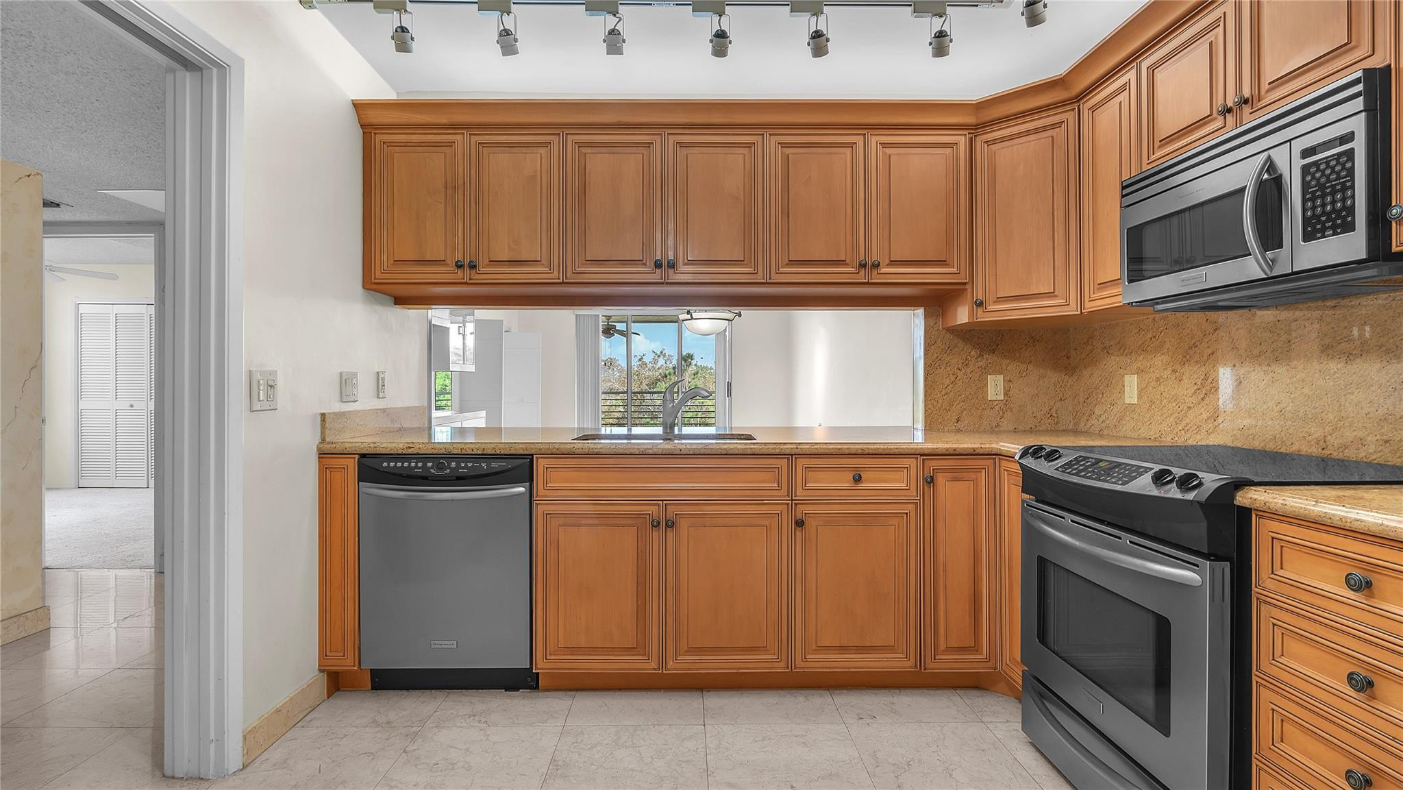 3503 Oaks Way 414, Pompano Beach Unit: 414