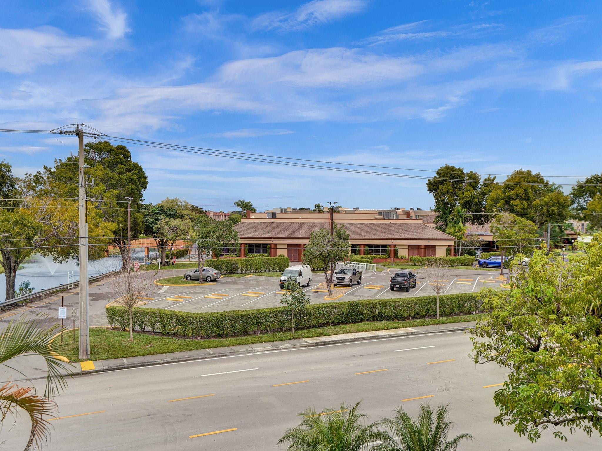 9380 Sunrise Lakes Blvd 312