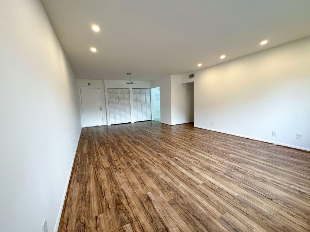 124 NE 19th Court 205B, Wilton Manors Unit: 205B