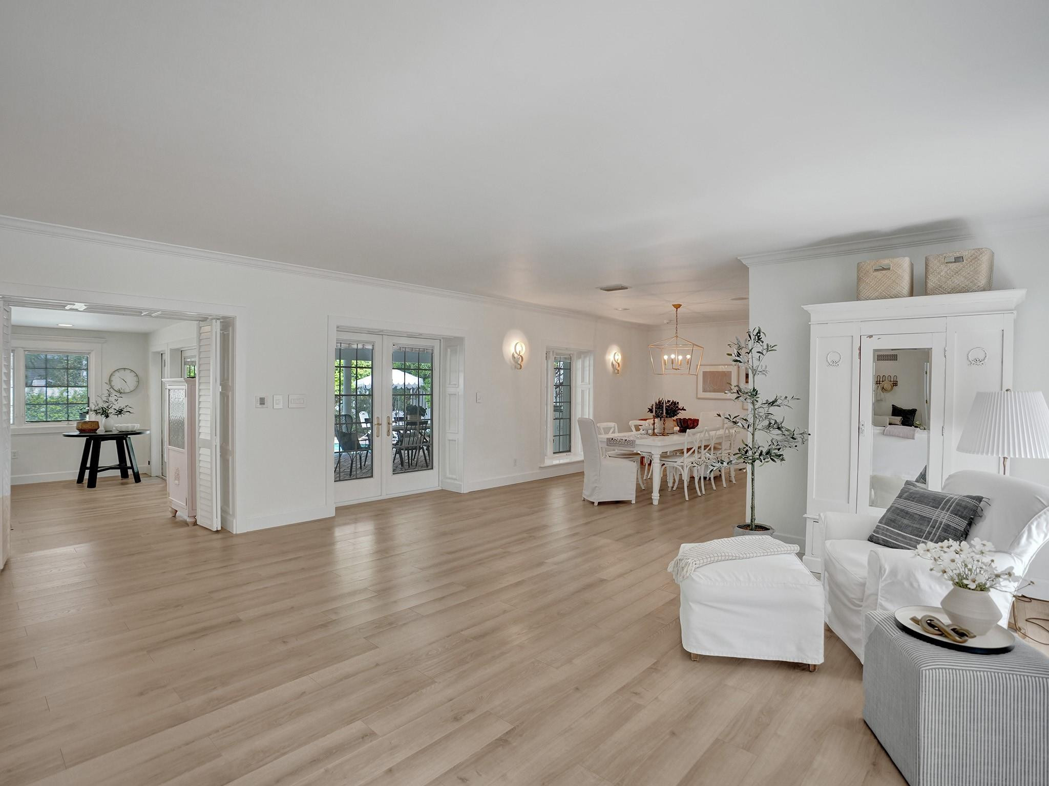 711 INTRACOASTAL DR