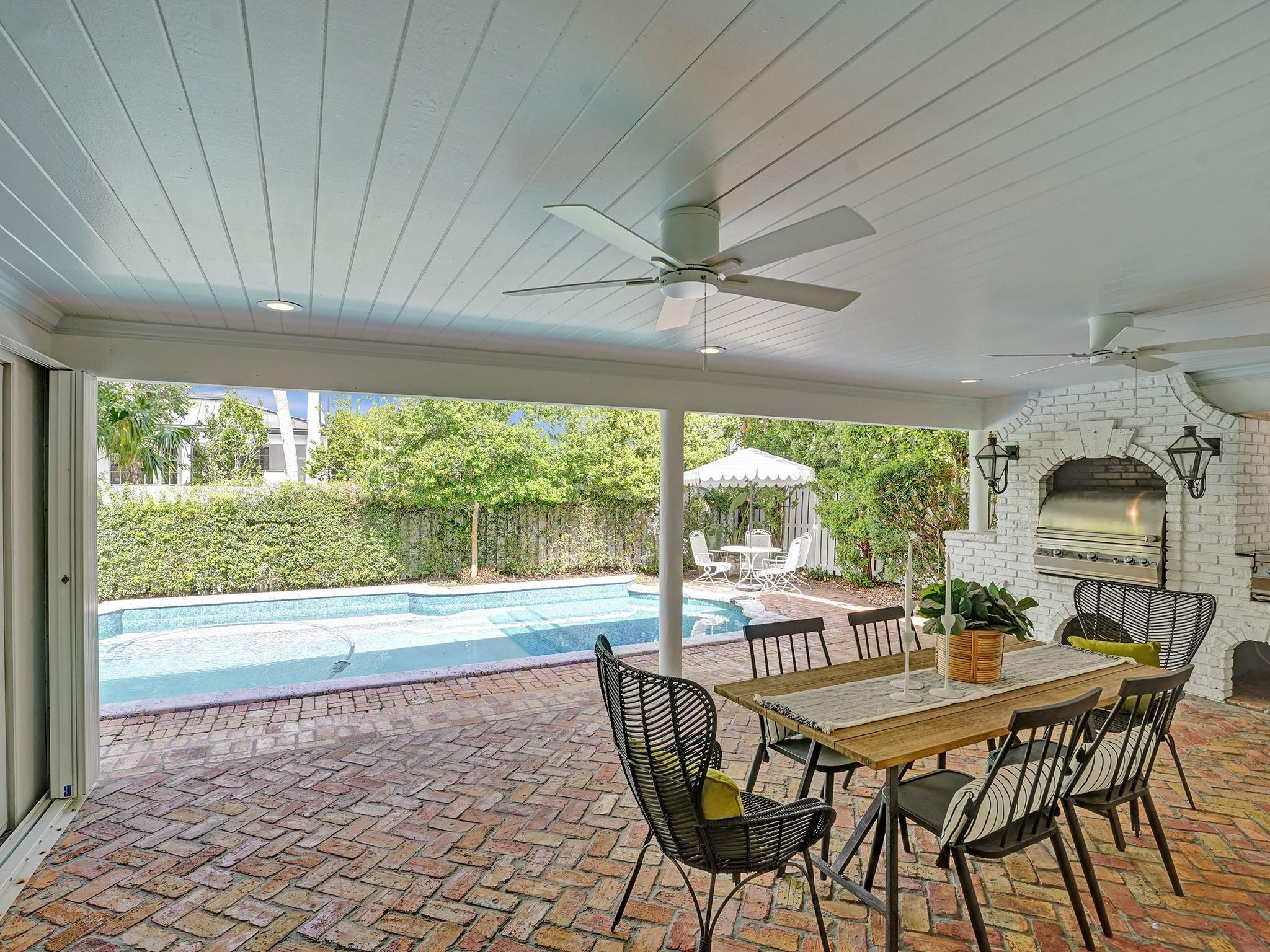711 INTRACOASTAL DR