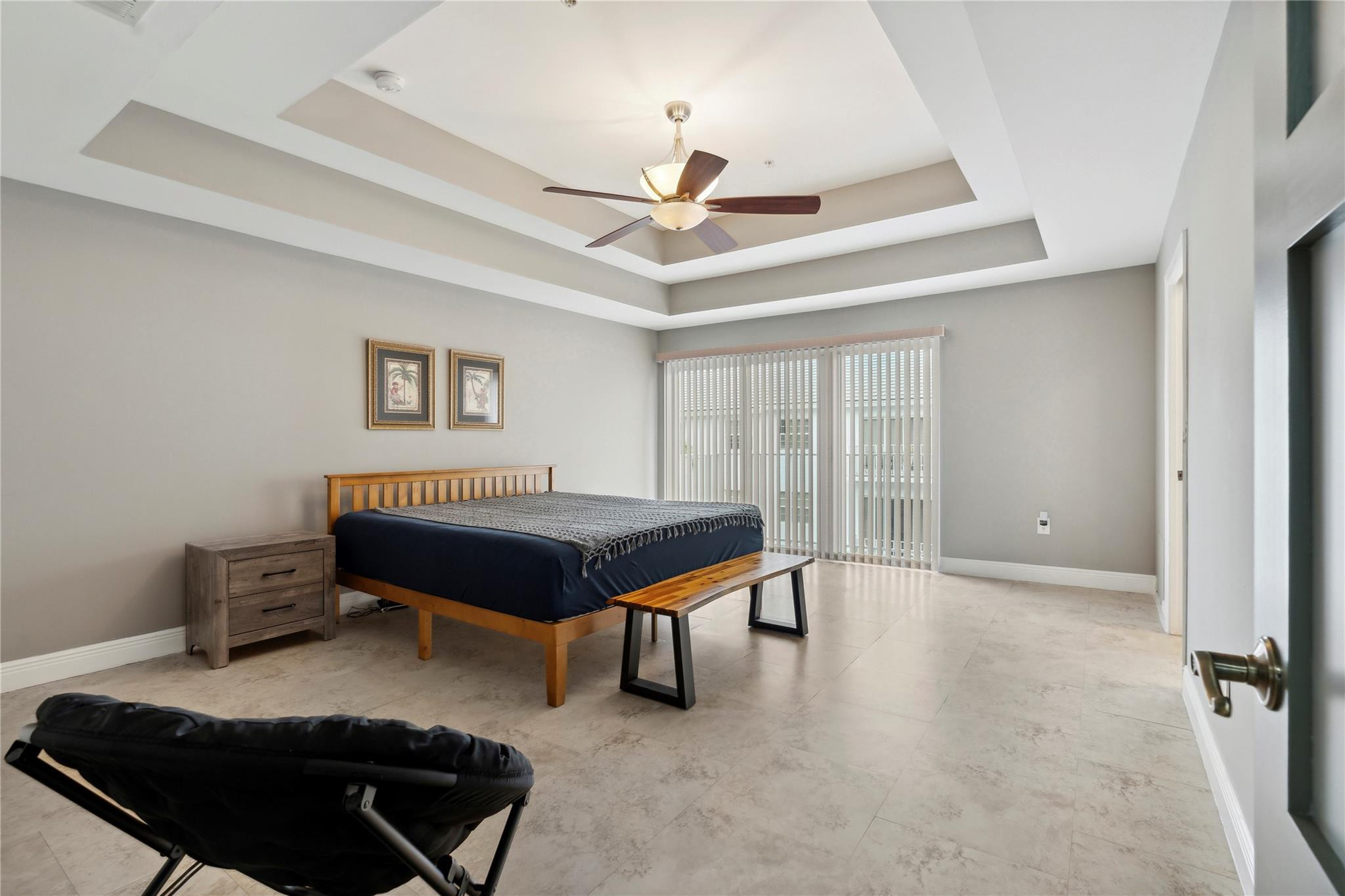 2725 NE 8th Ave 115