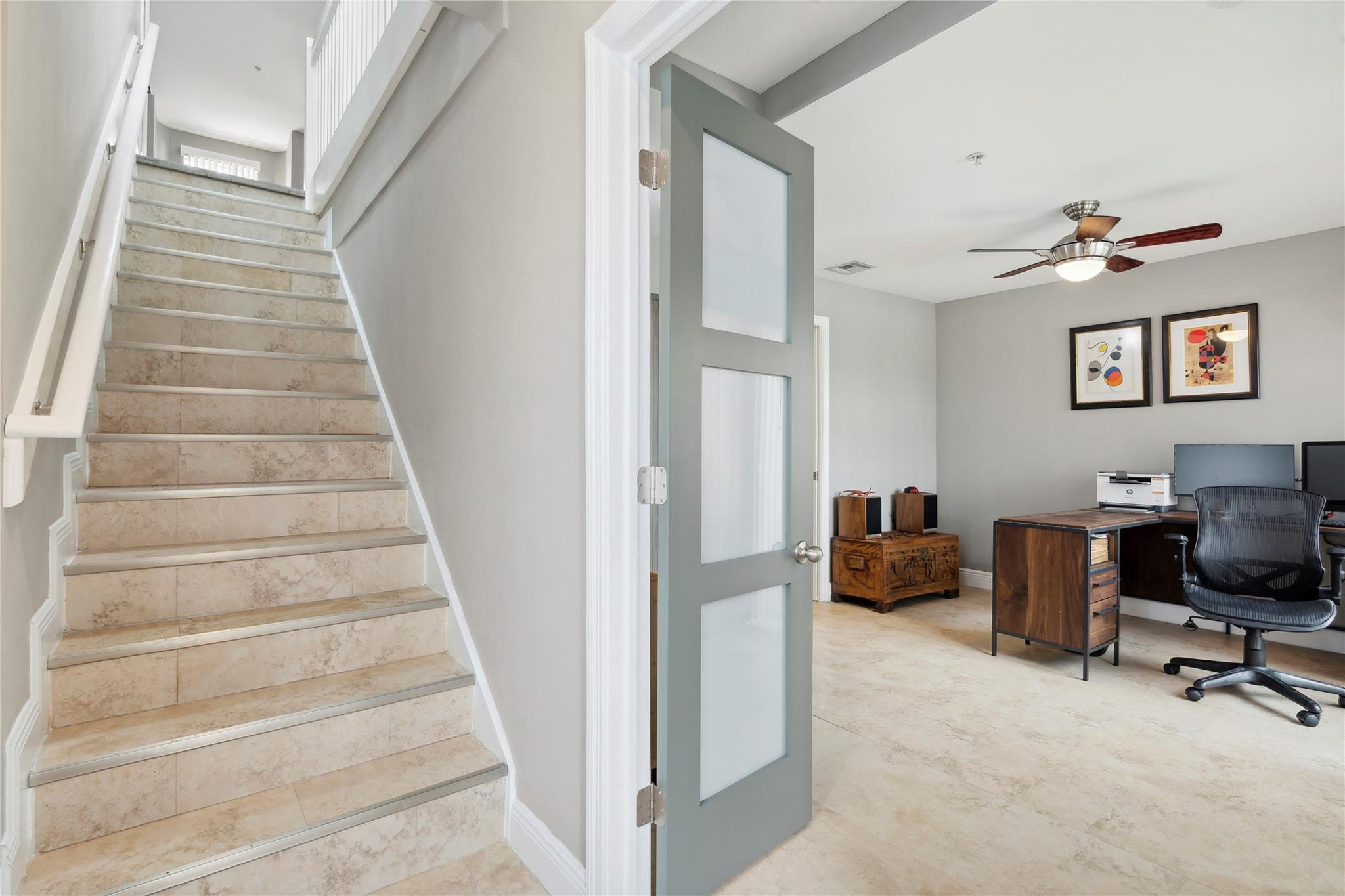 2725 NE 8th Ave 115