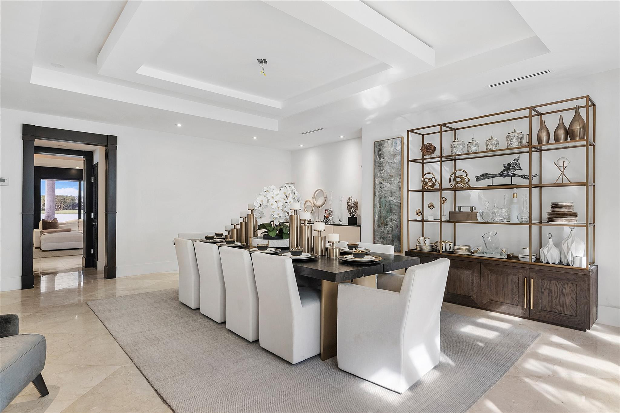 9464 NW 52nd Doral Ln