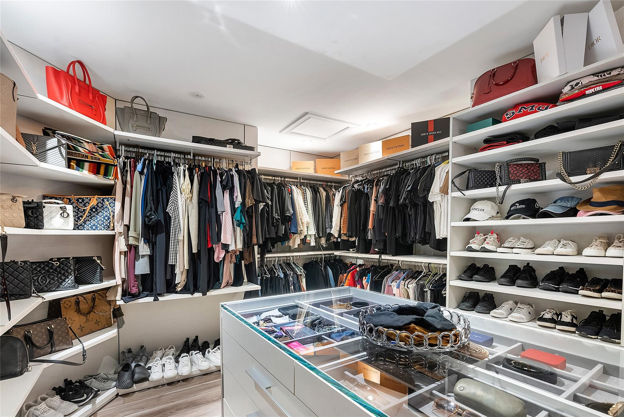 9464 NW 52nd Doral Ln