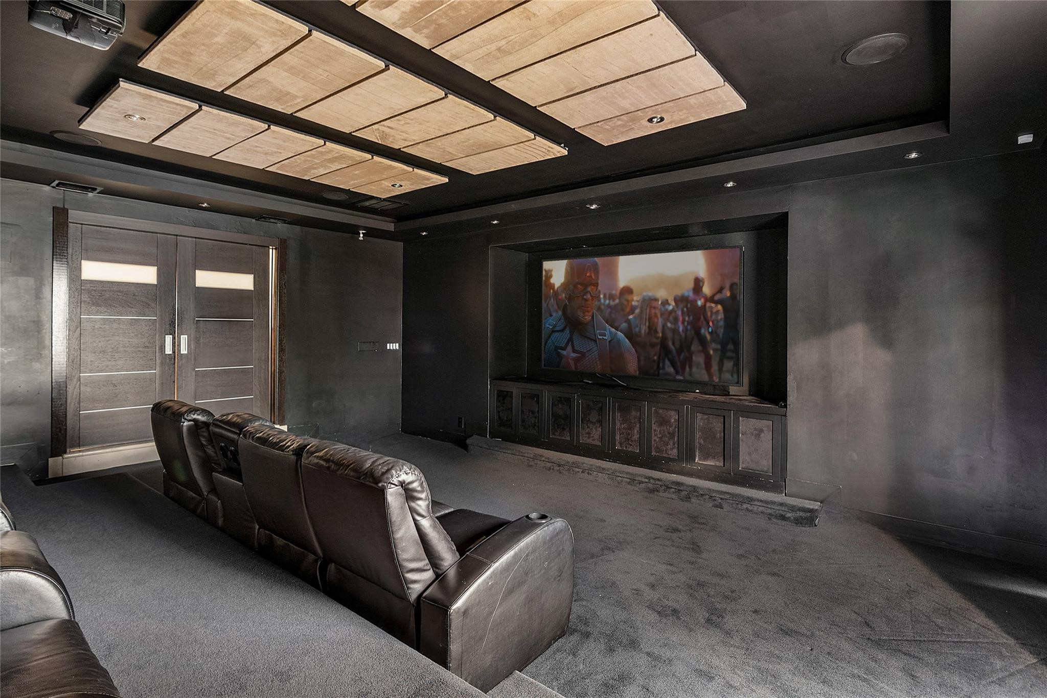 9464 NW 52nd Doral Ln