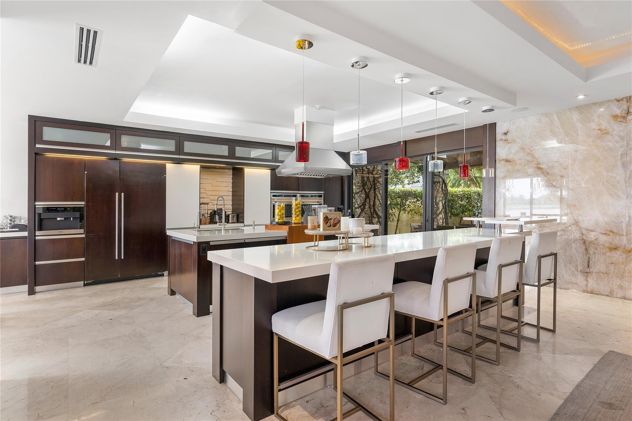 9464 NW 52nd Doral Ln