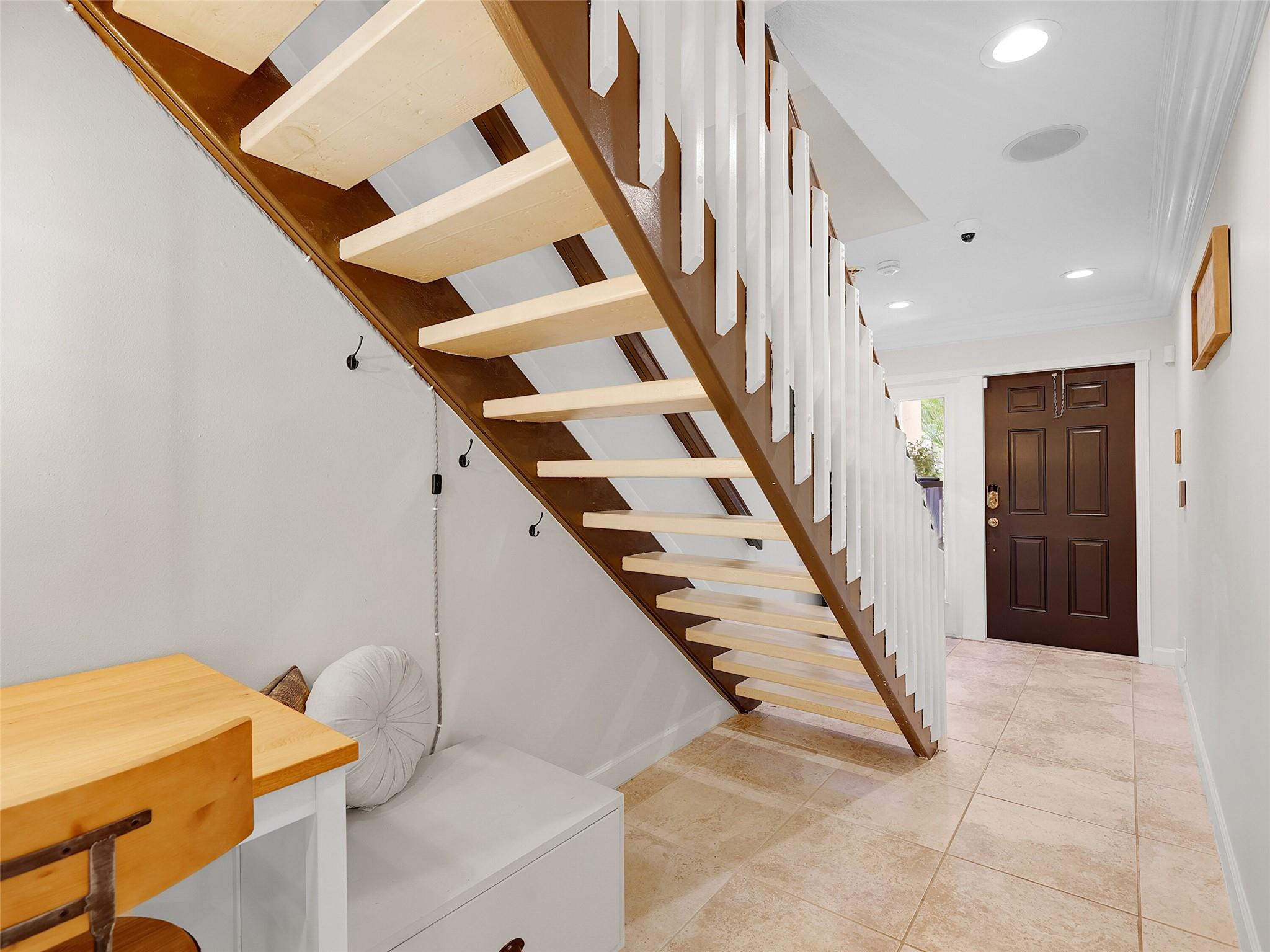 4957 Riverside Dr 1003