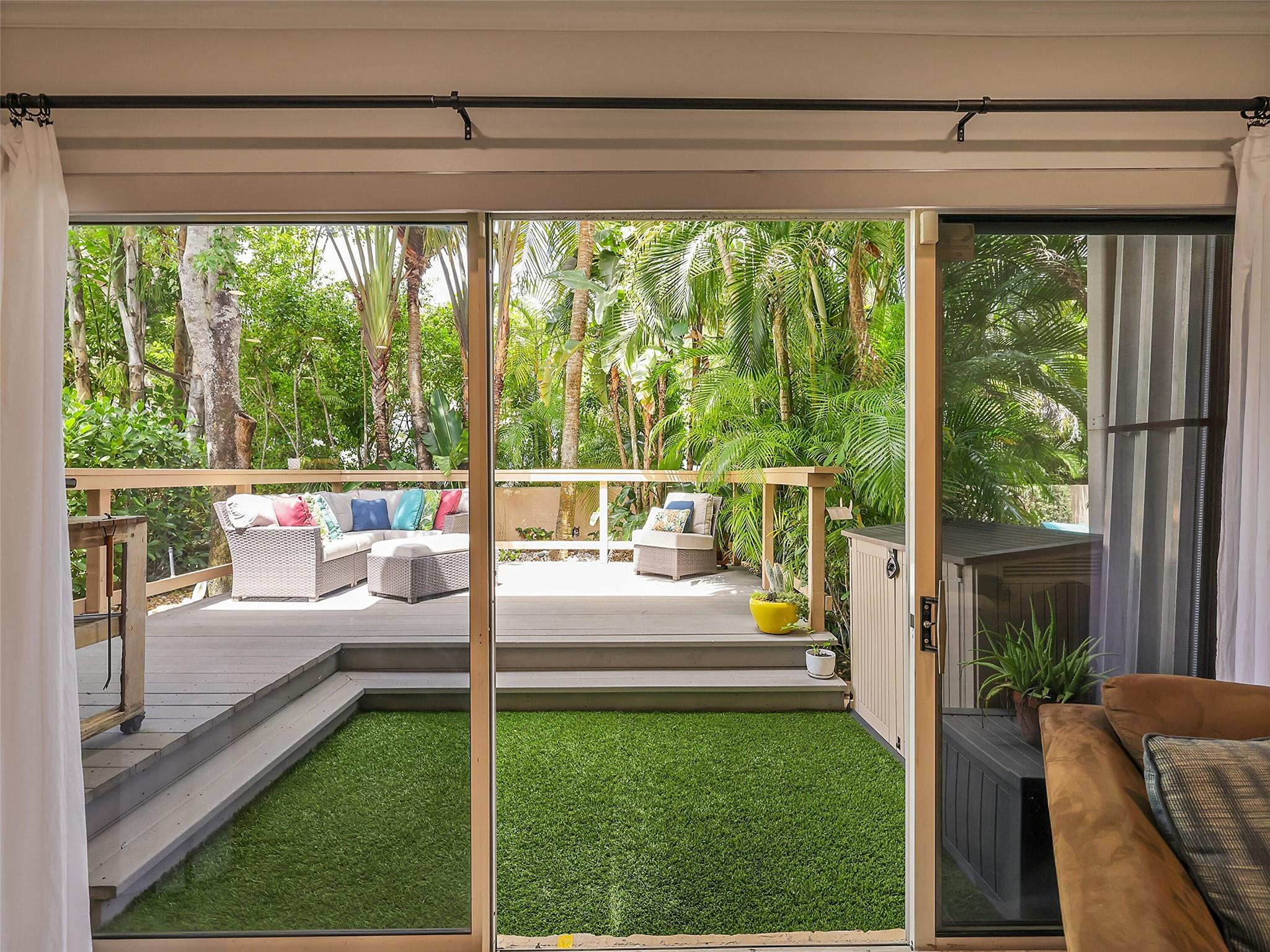 4957 Riverside Dr 1003