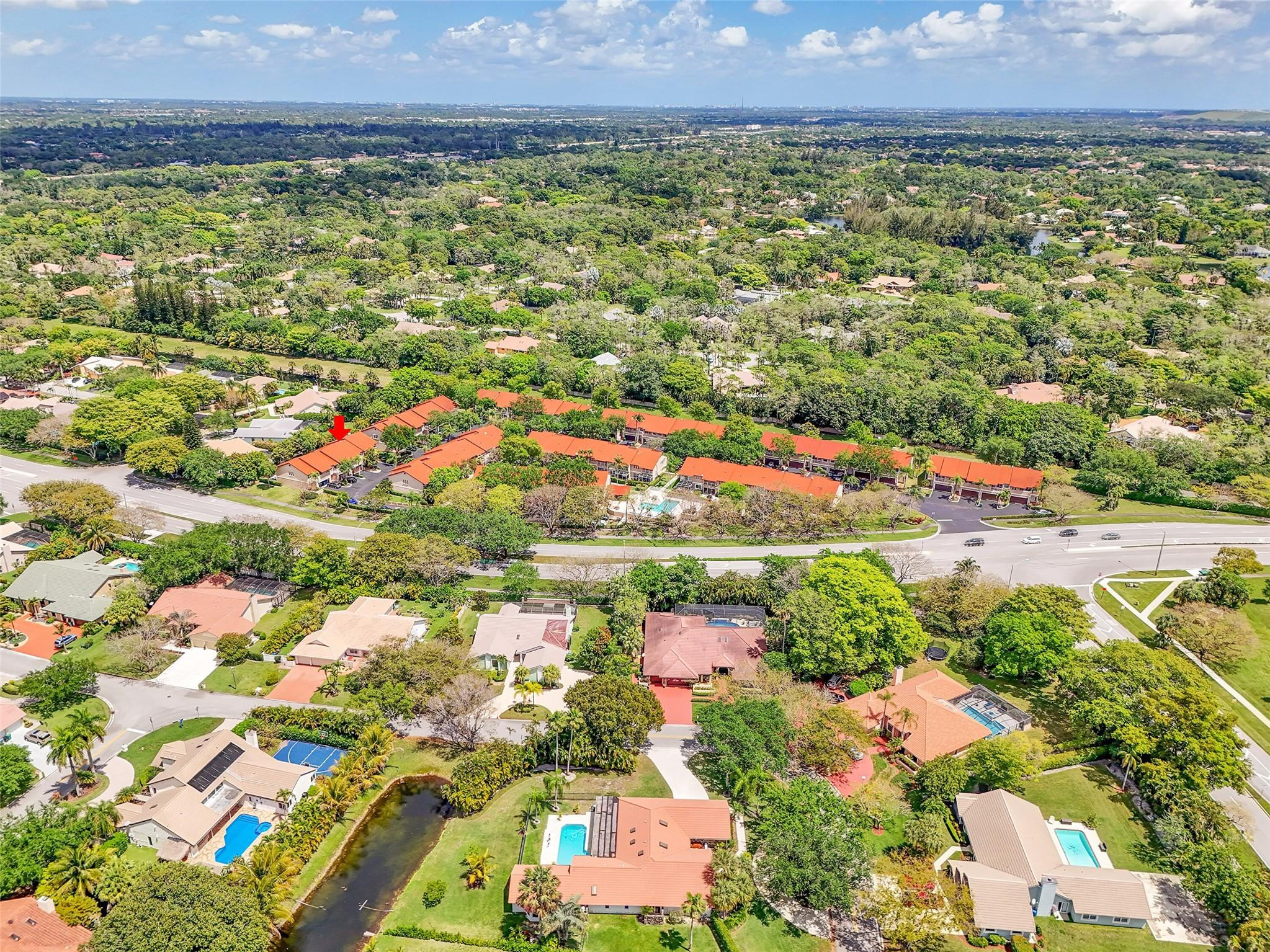 4957 Riverside Dr 1003