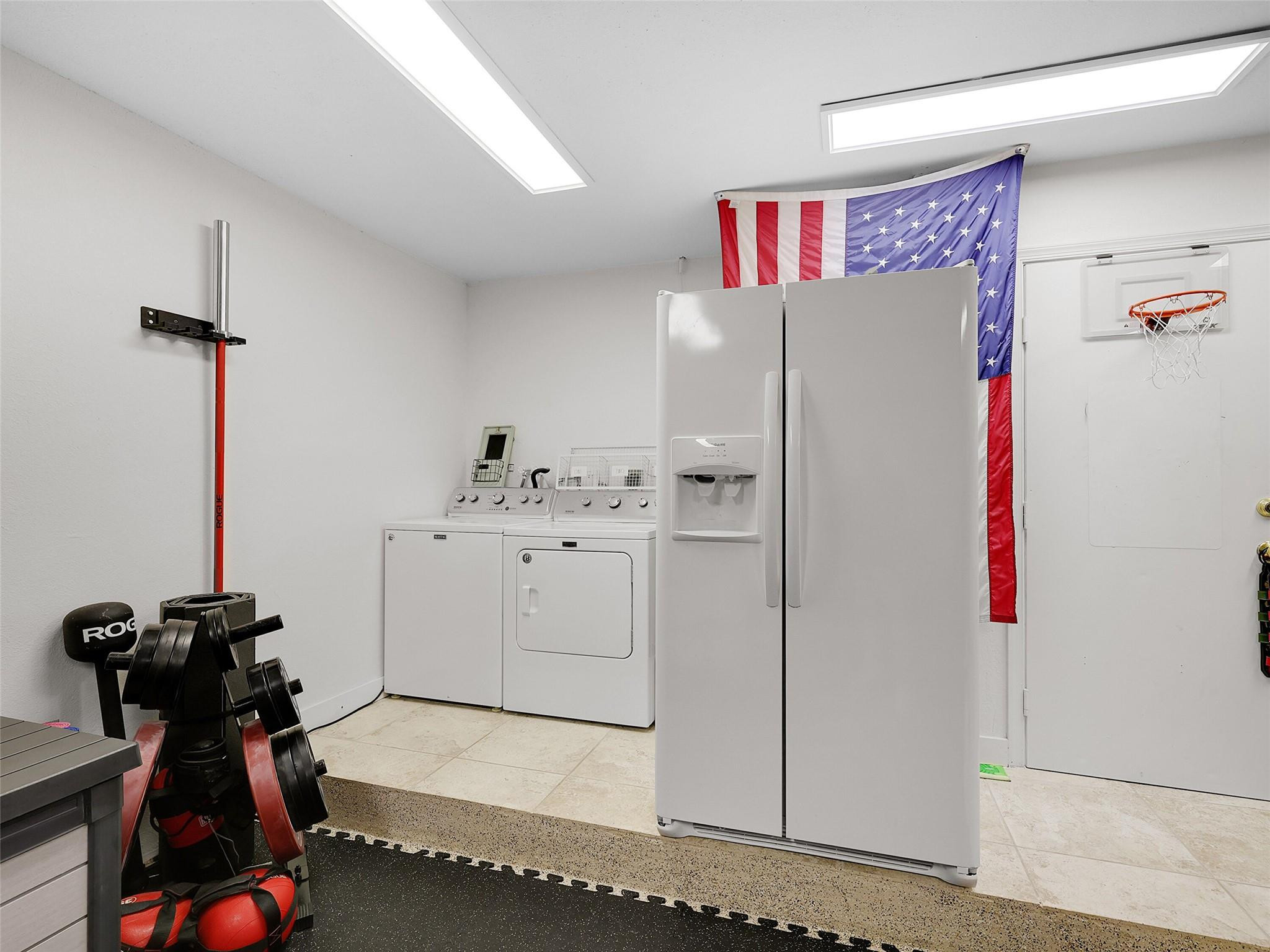 4957 Riverside Dr 1003