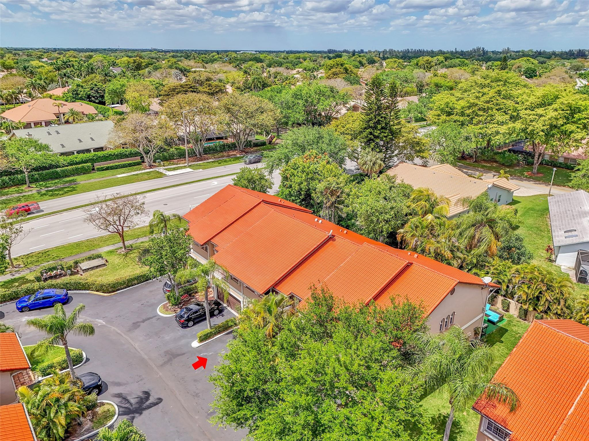 4957 Riverside Dr 1003