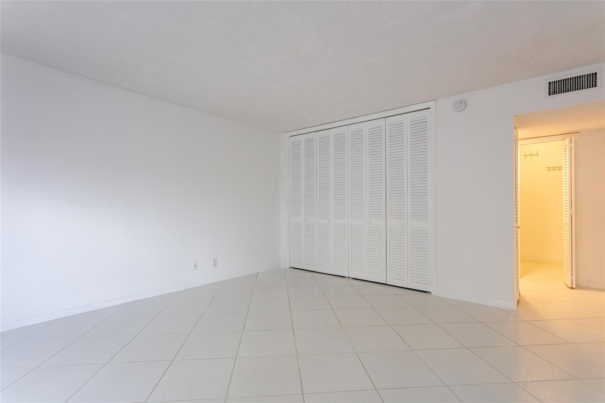 1200 S Ocean Blvd 5E