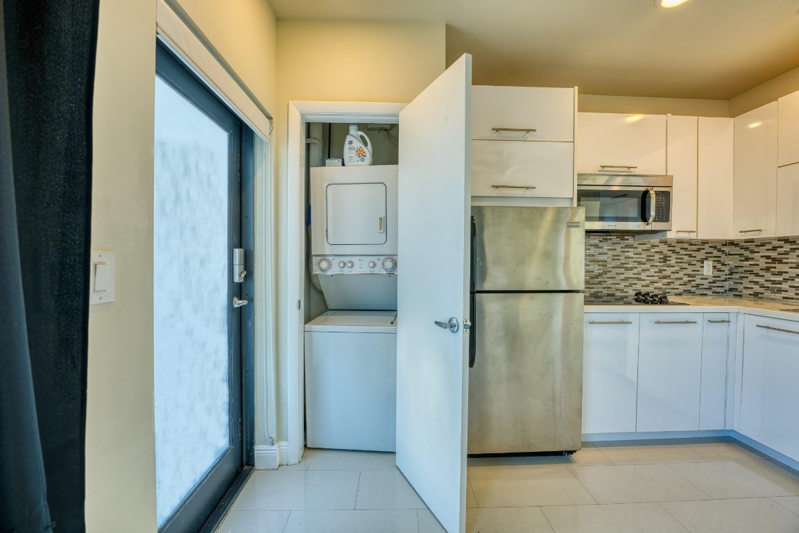 207 SE 10th Terrace 3