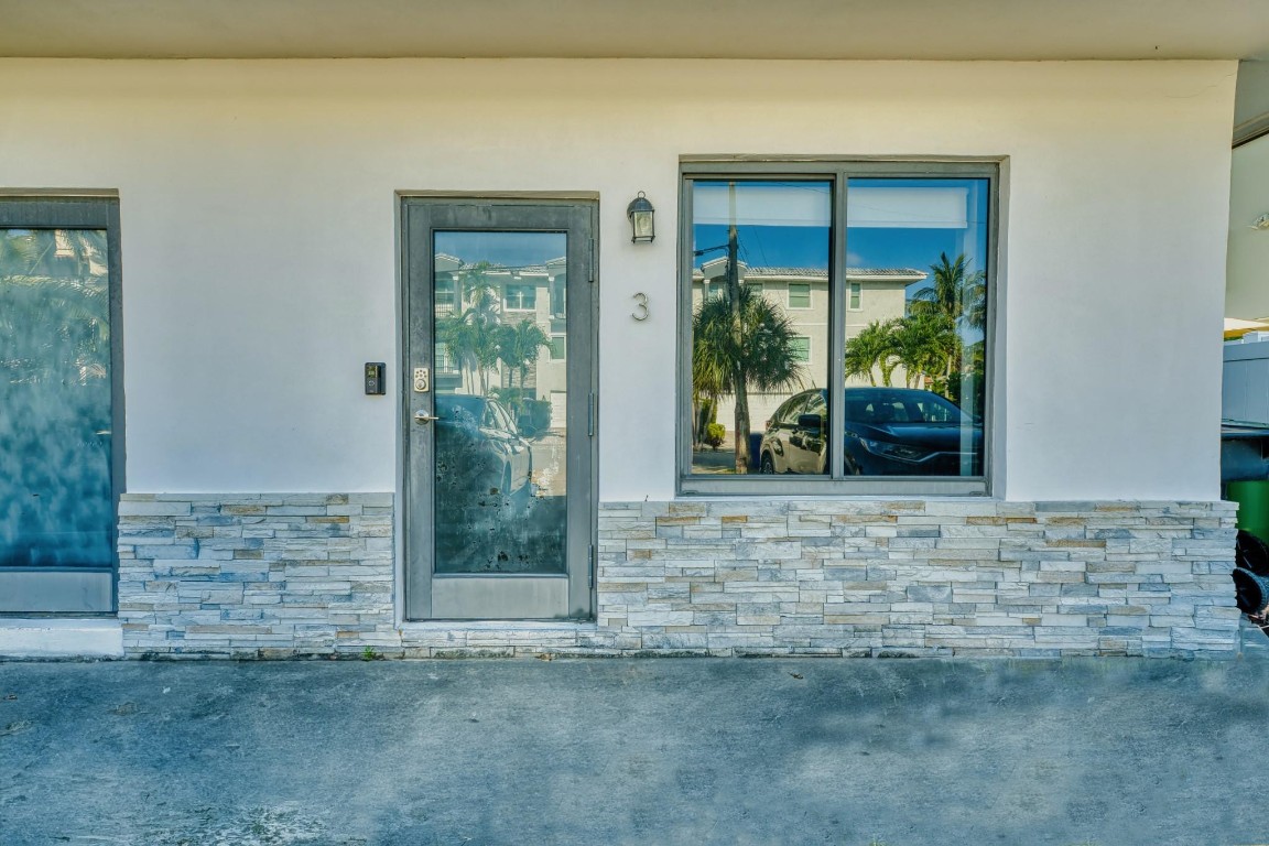 207 SE 10th Terrace 3