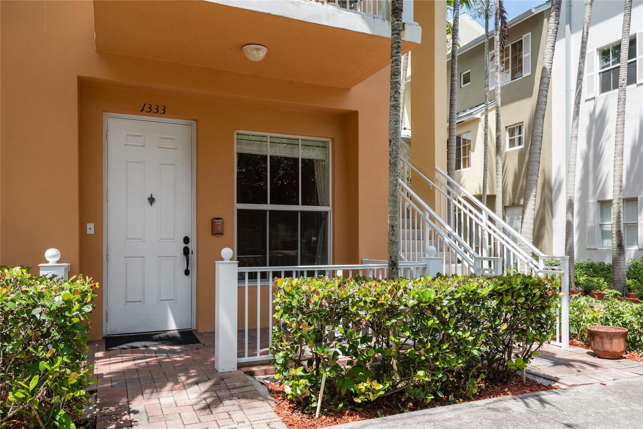1333 SW 4th Ct 1333