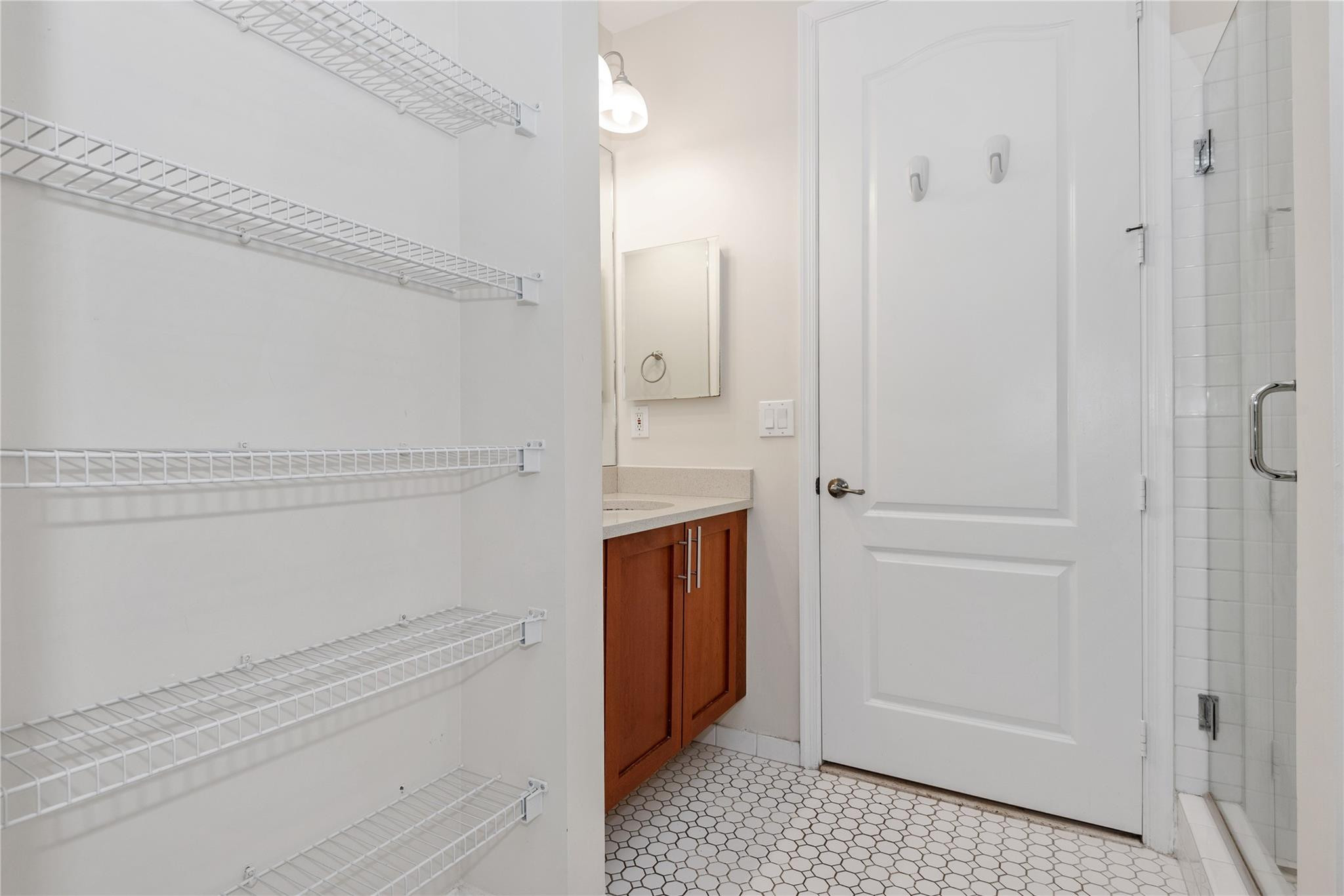 1333 SW 4th Ct 1333