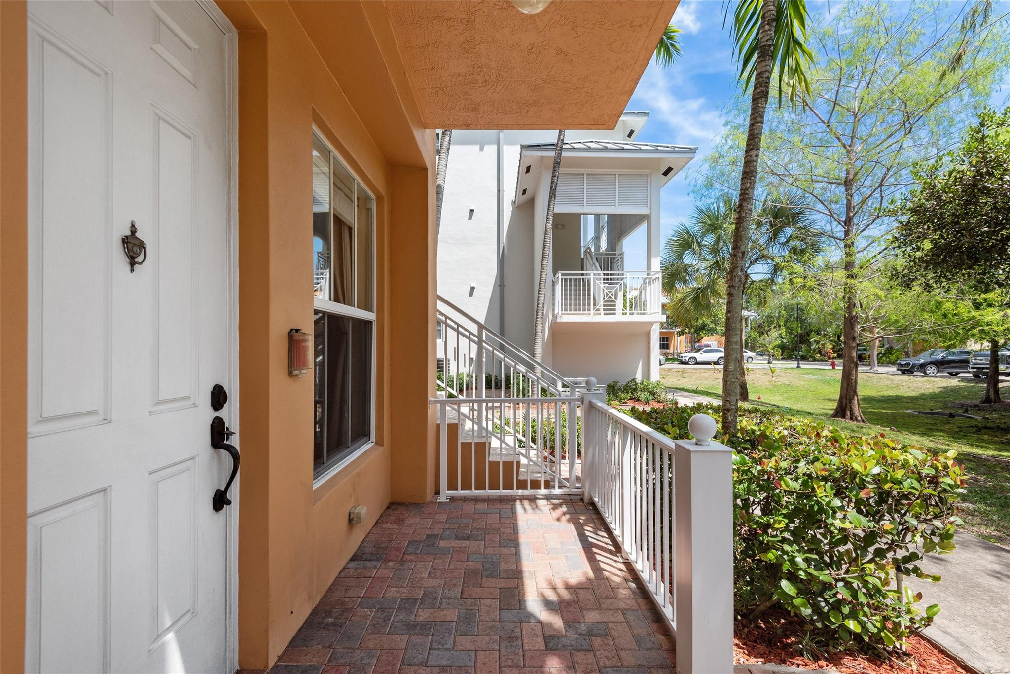 1333 SW 4th Ct 1333