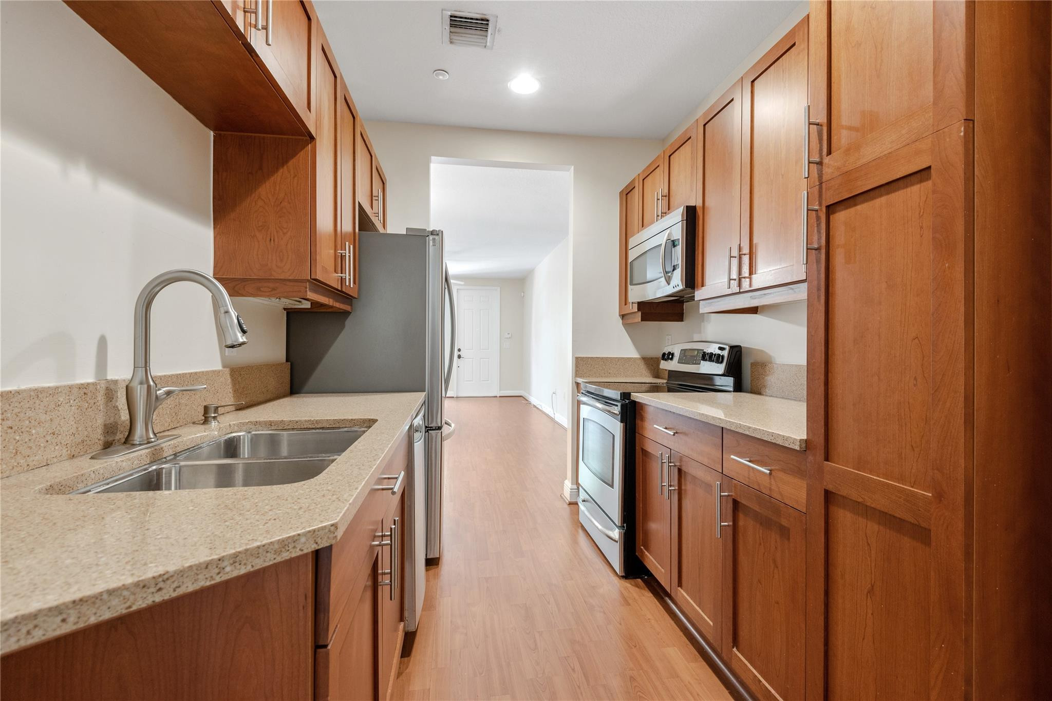 1333 SW 4th Ct 1333