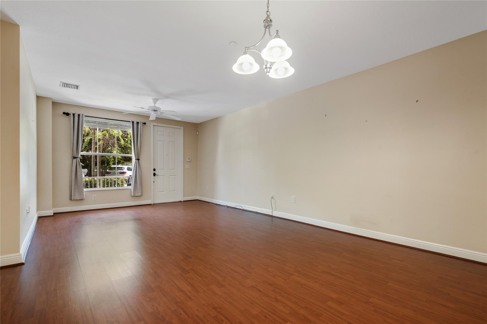 1333 SW 4th Ct 1333