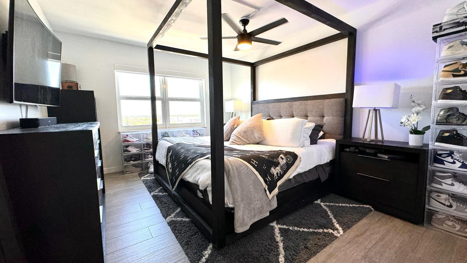 900 NE 18th Ave 1204