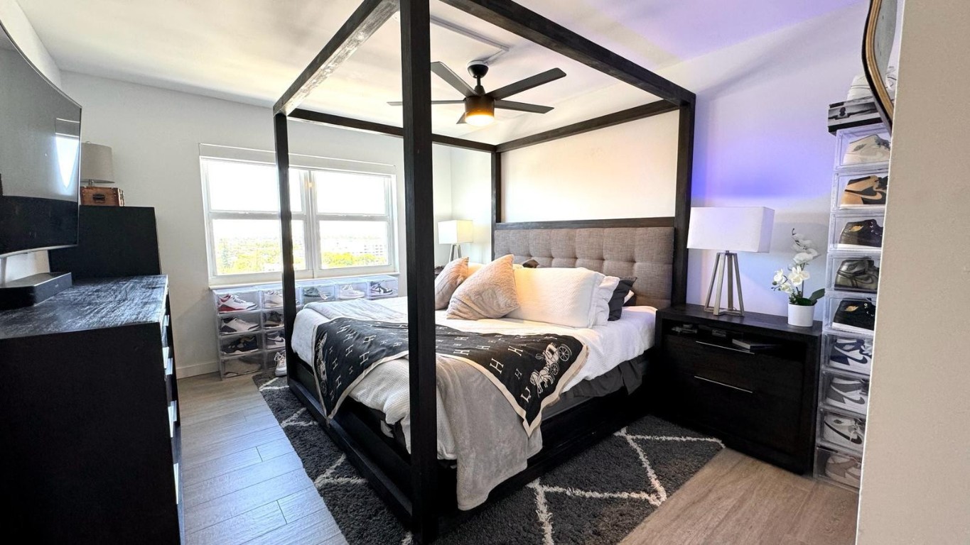 900 NE 18th Ave 1204