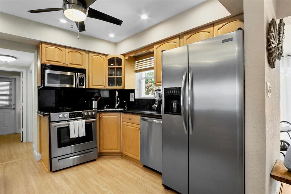 391 SE 6th Court, Pompano Beach