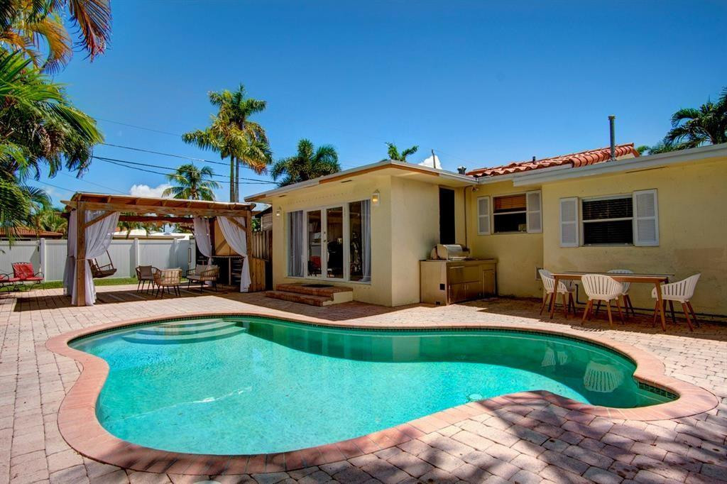 391 SE 6th Court, Pompano Beach