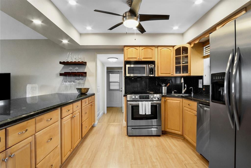 391 SE 6th Court, Pompano Beach