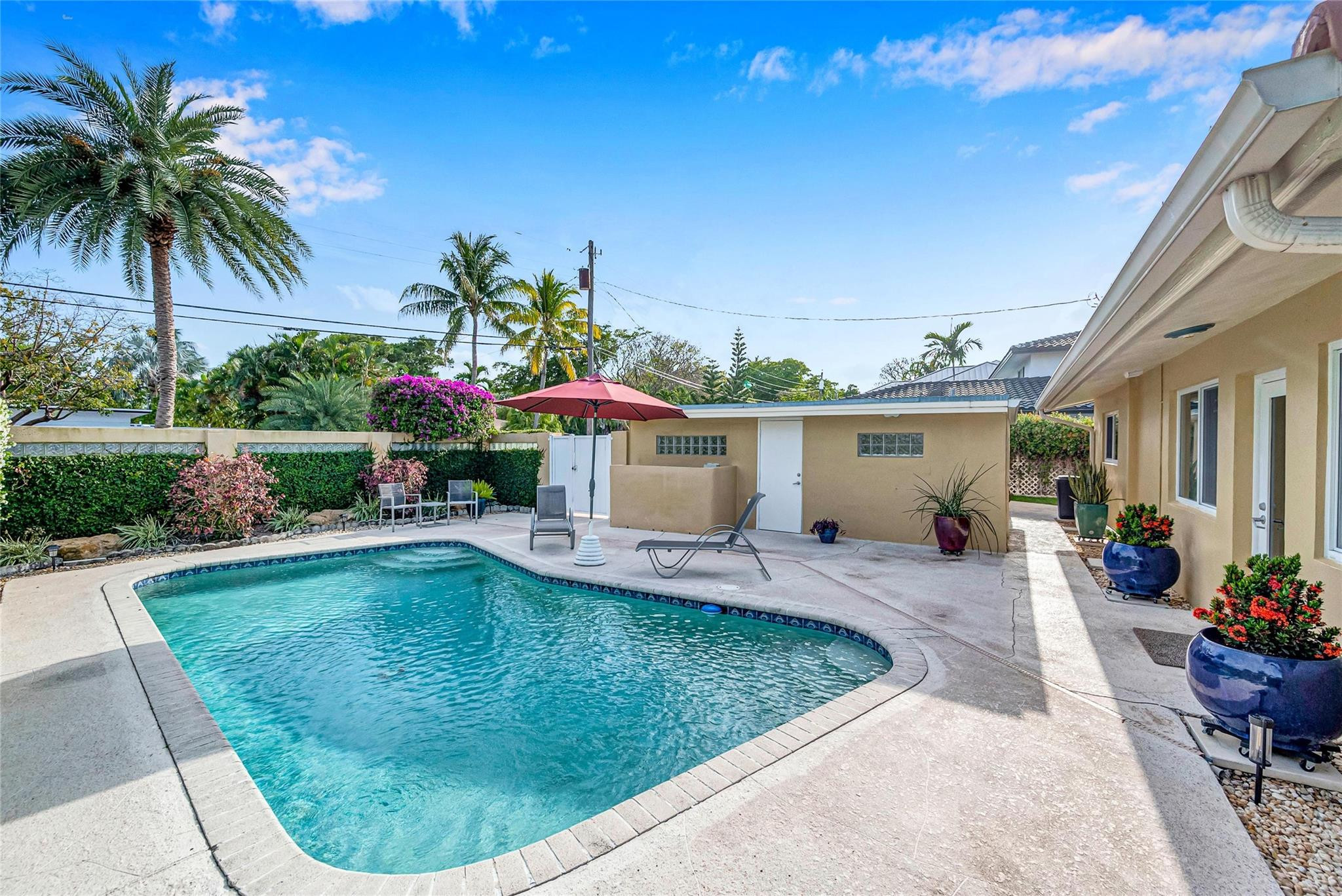 2133 NE 27th Dr