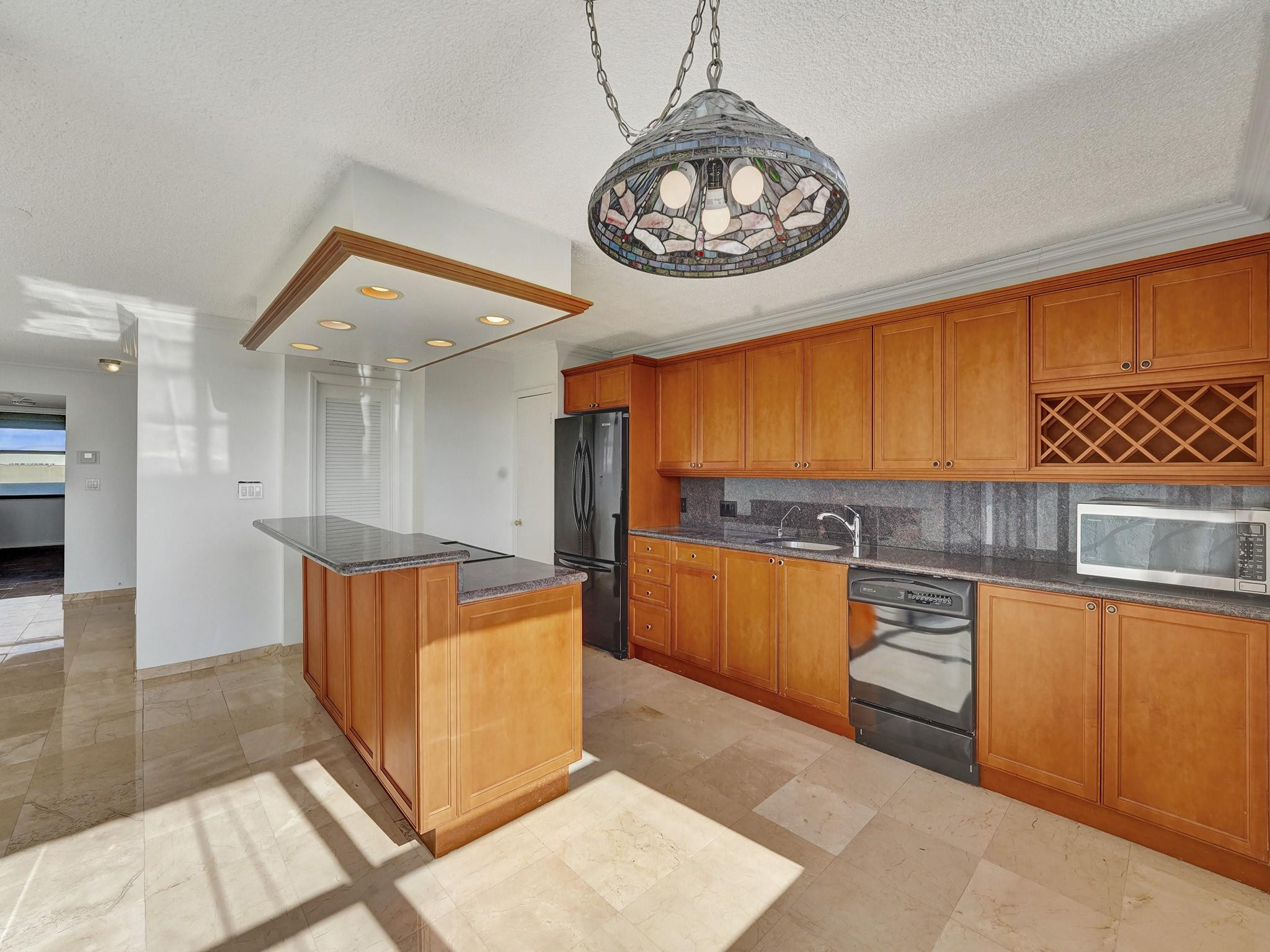 936 Intracoastal Dr 11F