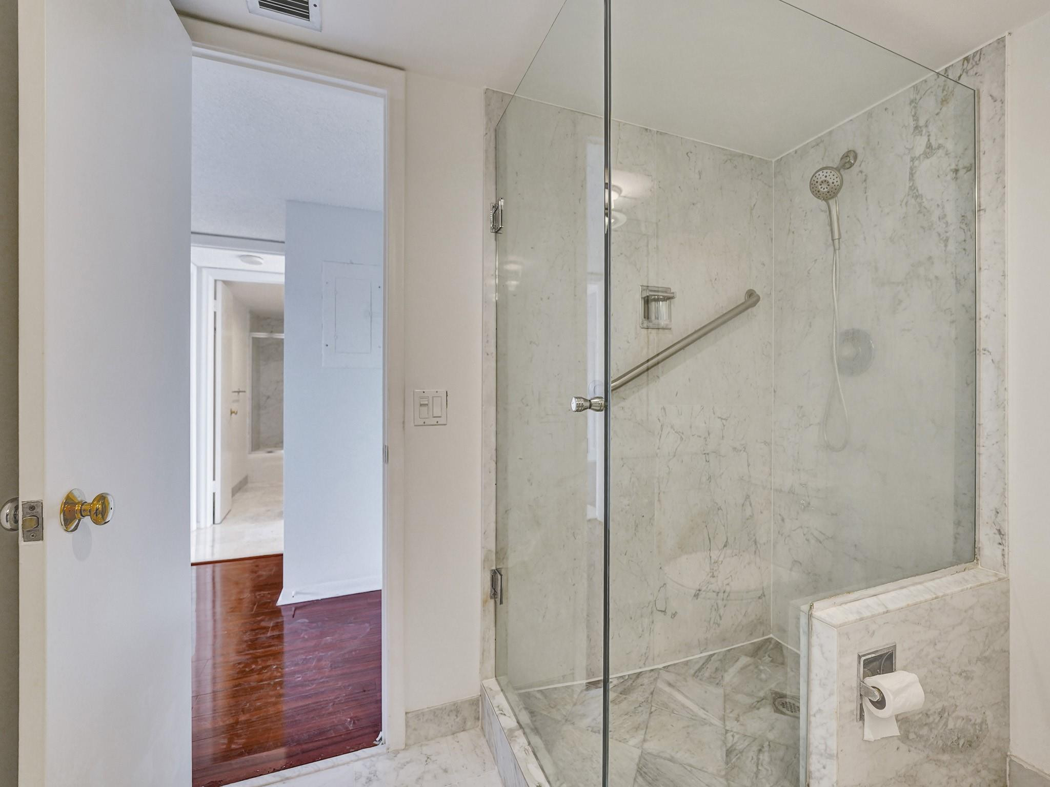 936 Intracoastal Dr 11F