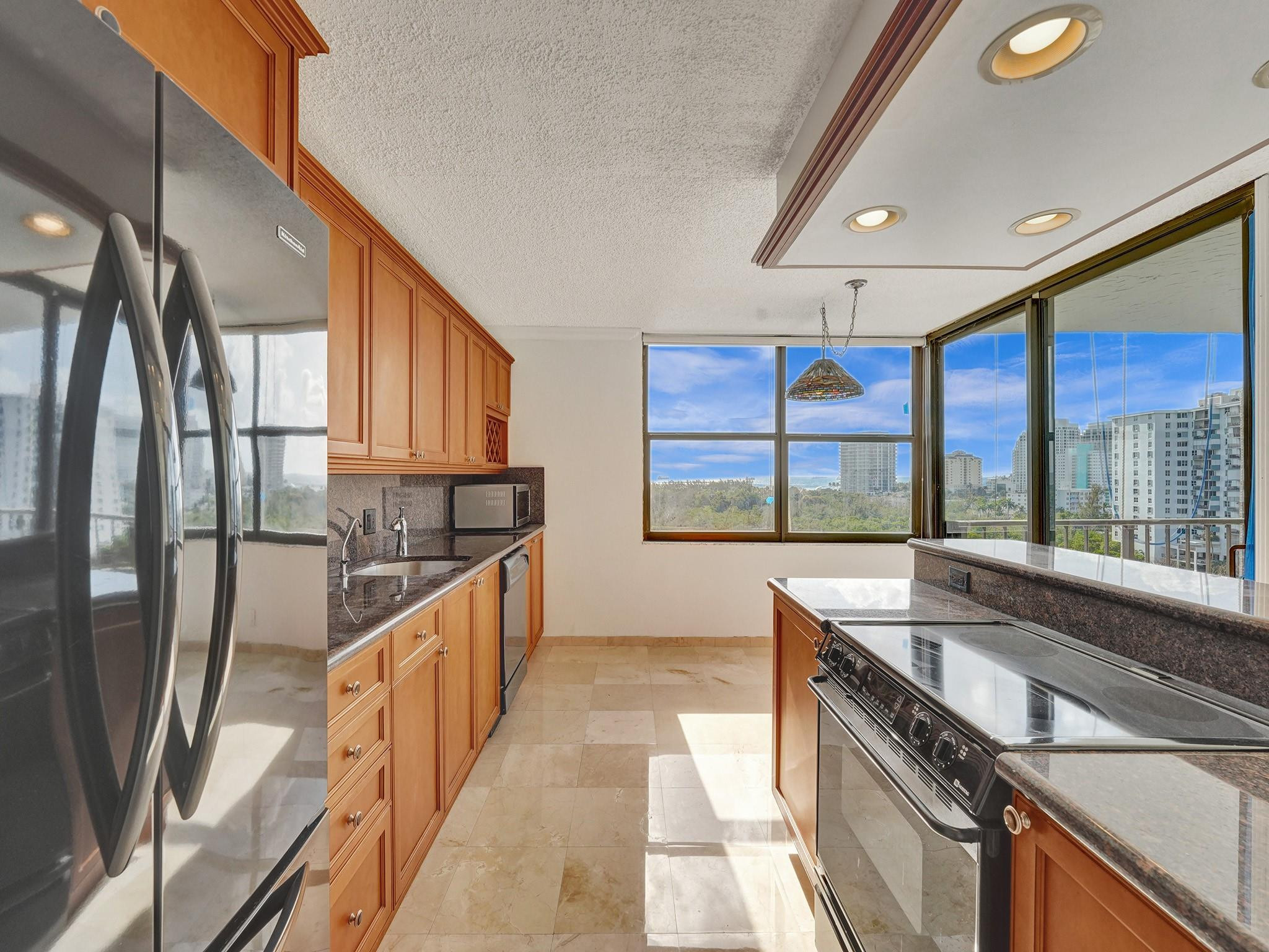 936 Intracoastal Dr 11F