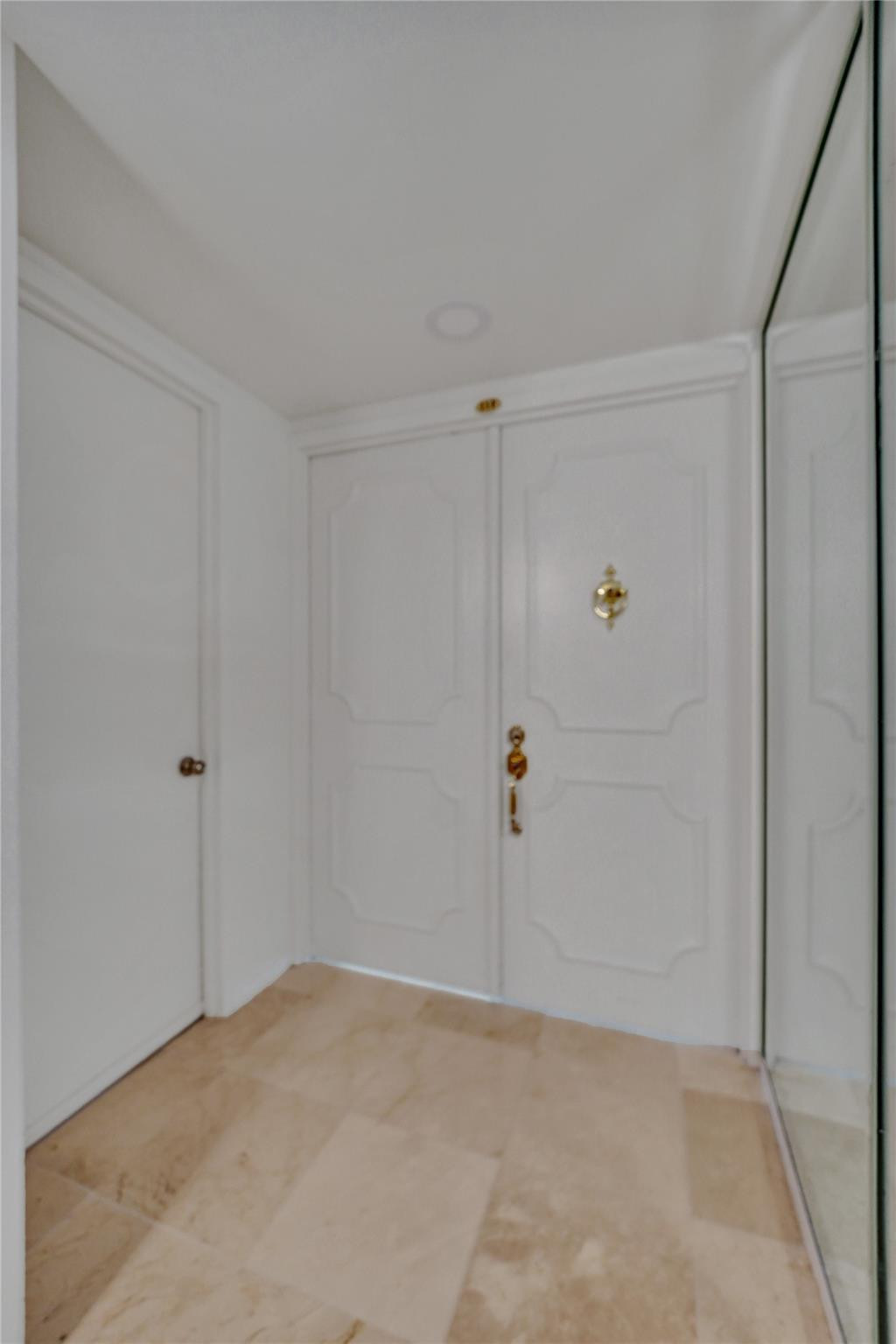 936 Intracoastal Dr 11F