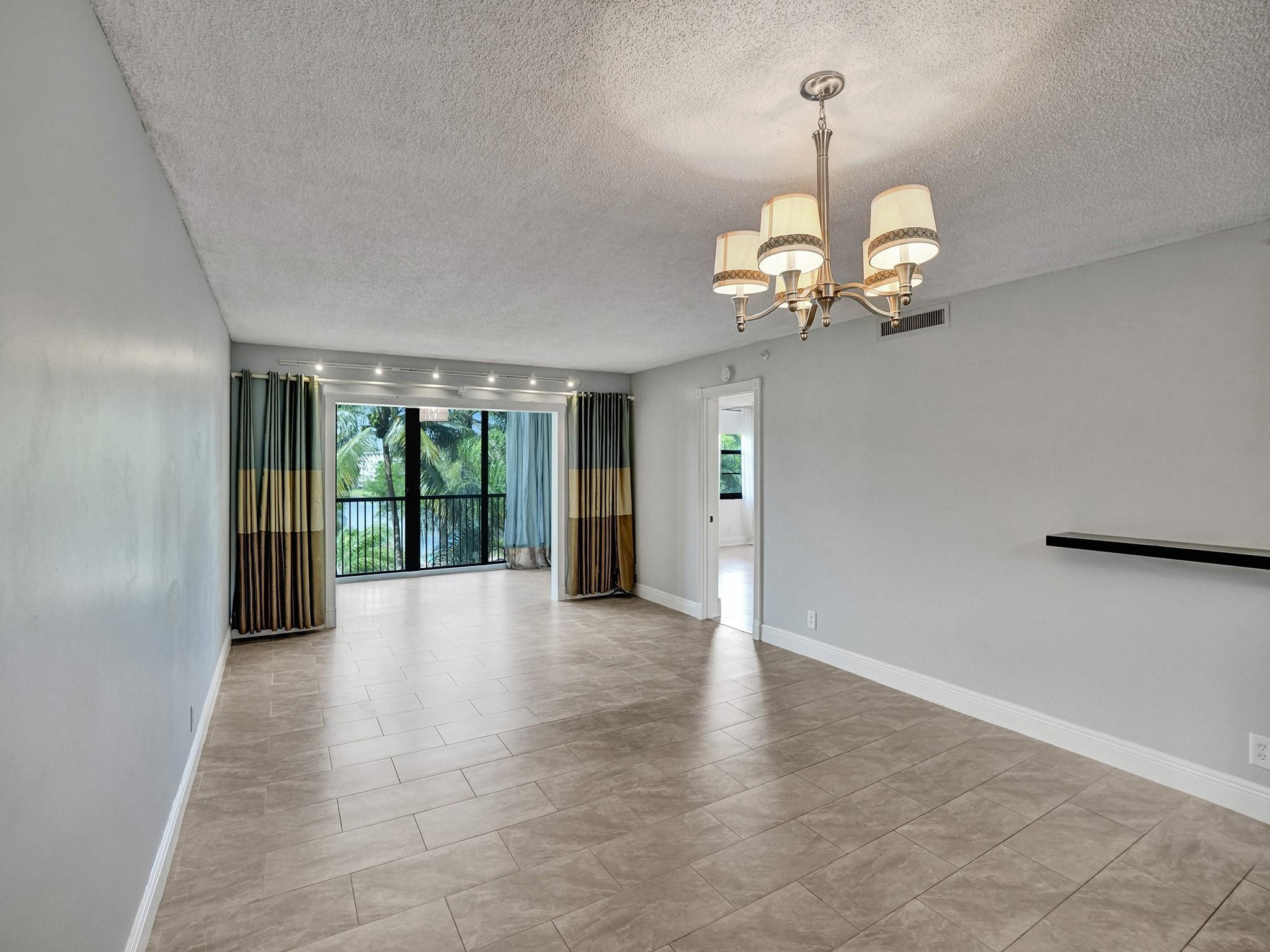 2205 S Cypress Bend Dr 402