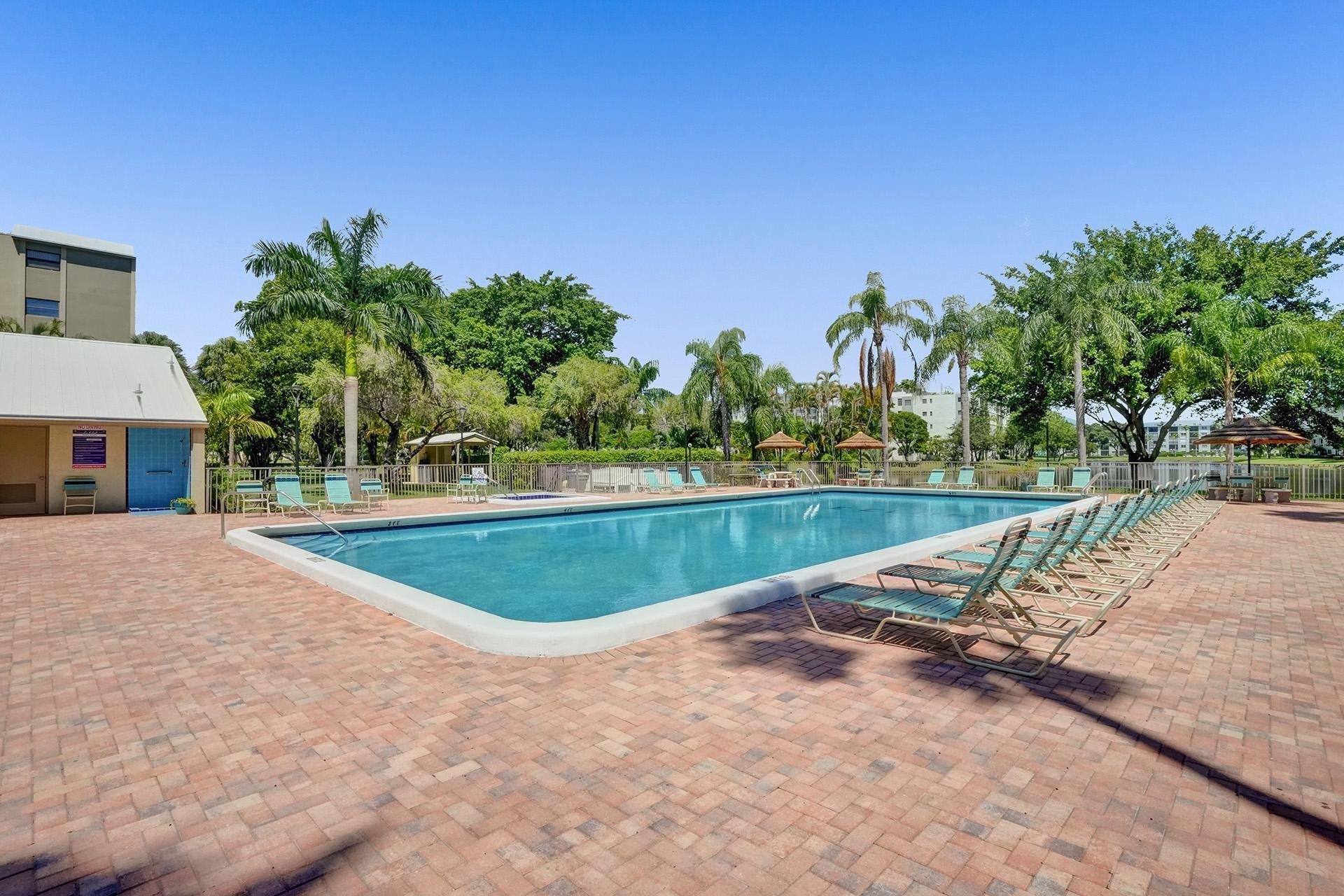 2205 S Cypress Bend Dr 402