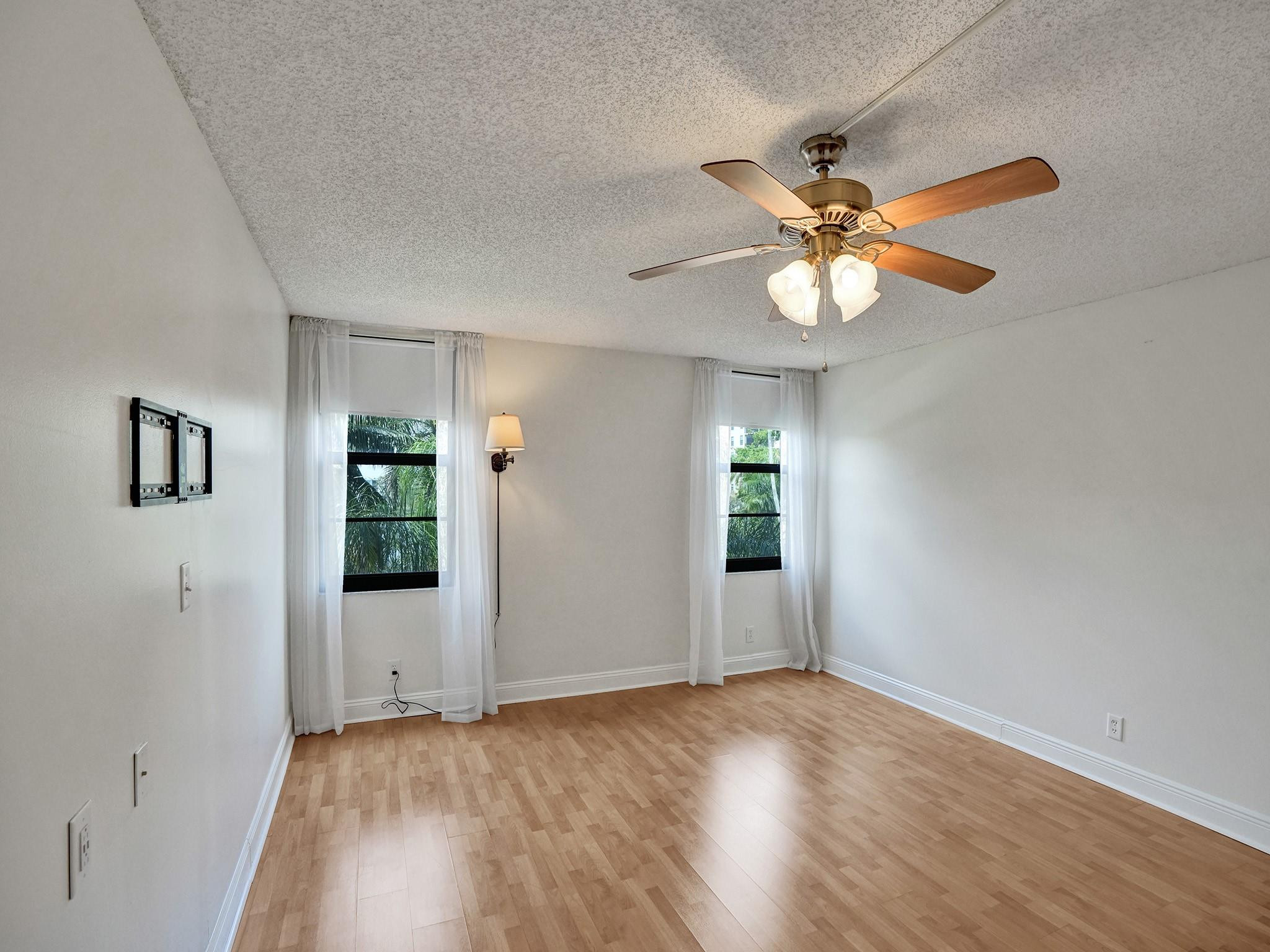 2205 S Cypress Bend Dr 402