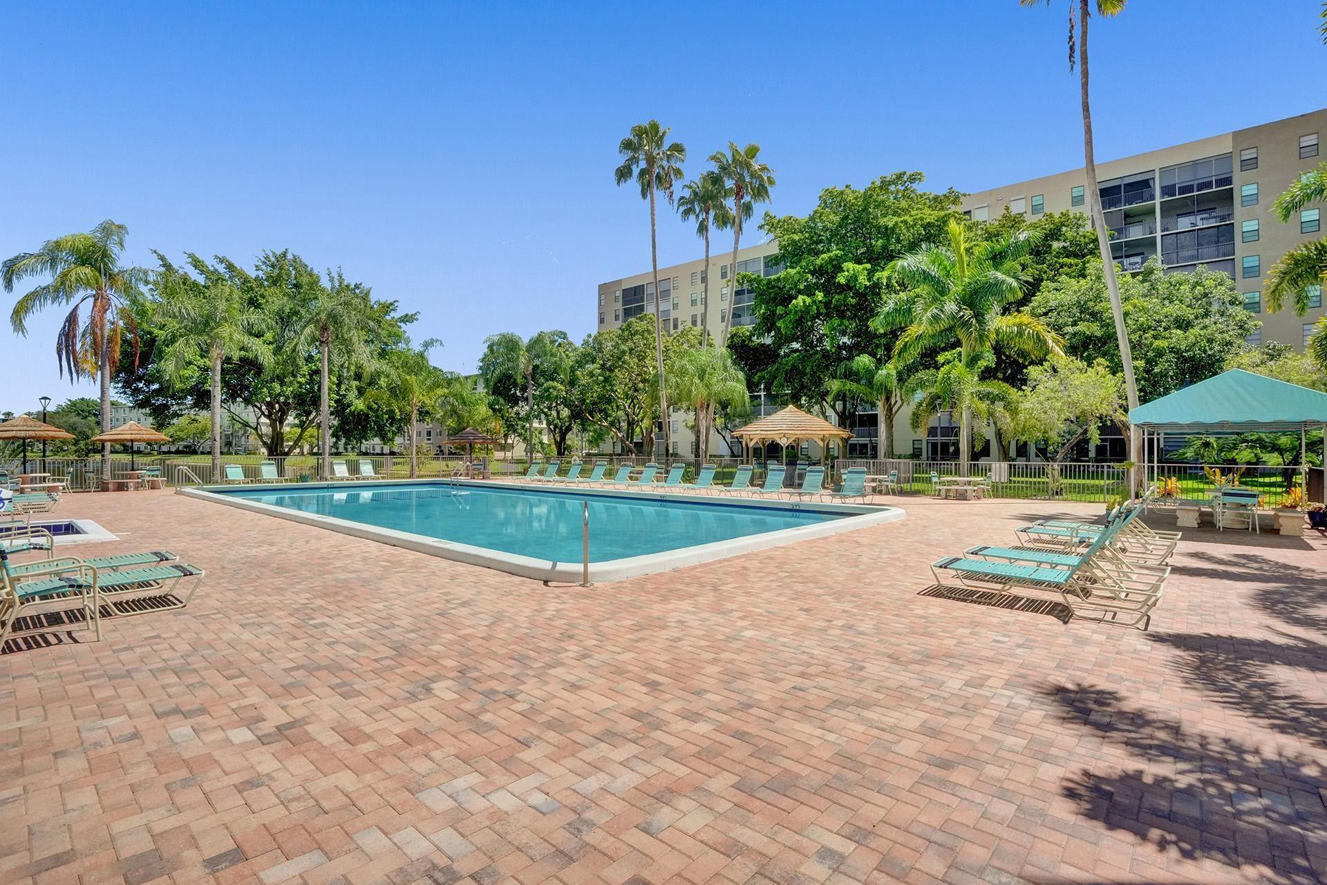 2205 S Cypress Bend Dr 402