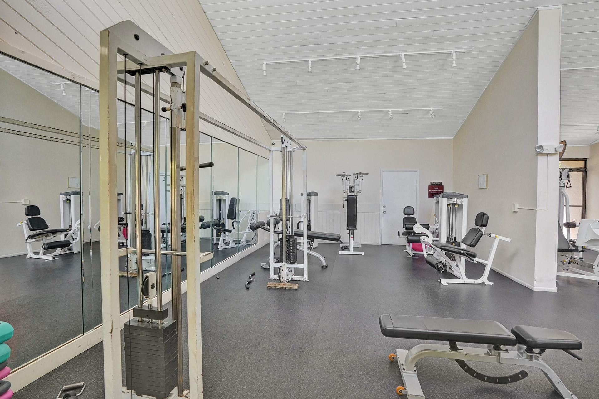 2205 S Cypress Bend Dr 402