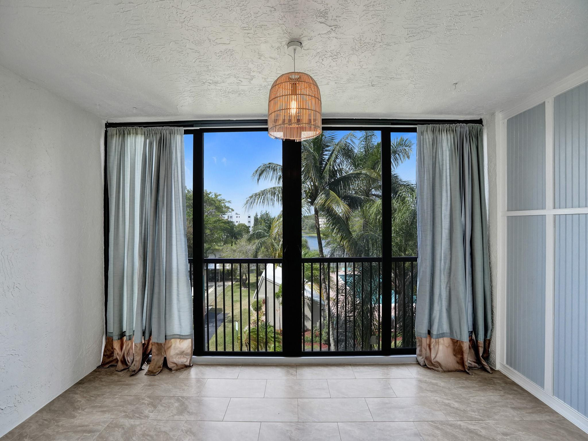 2205 S Cypress Bend Dr 402