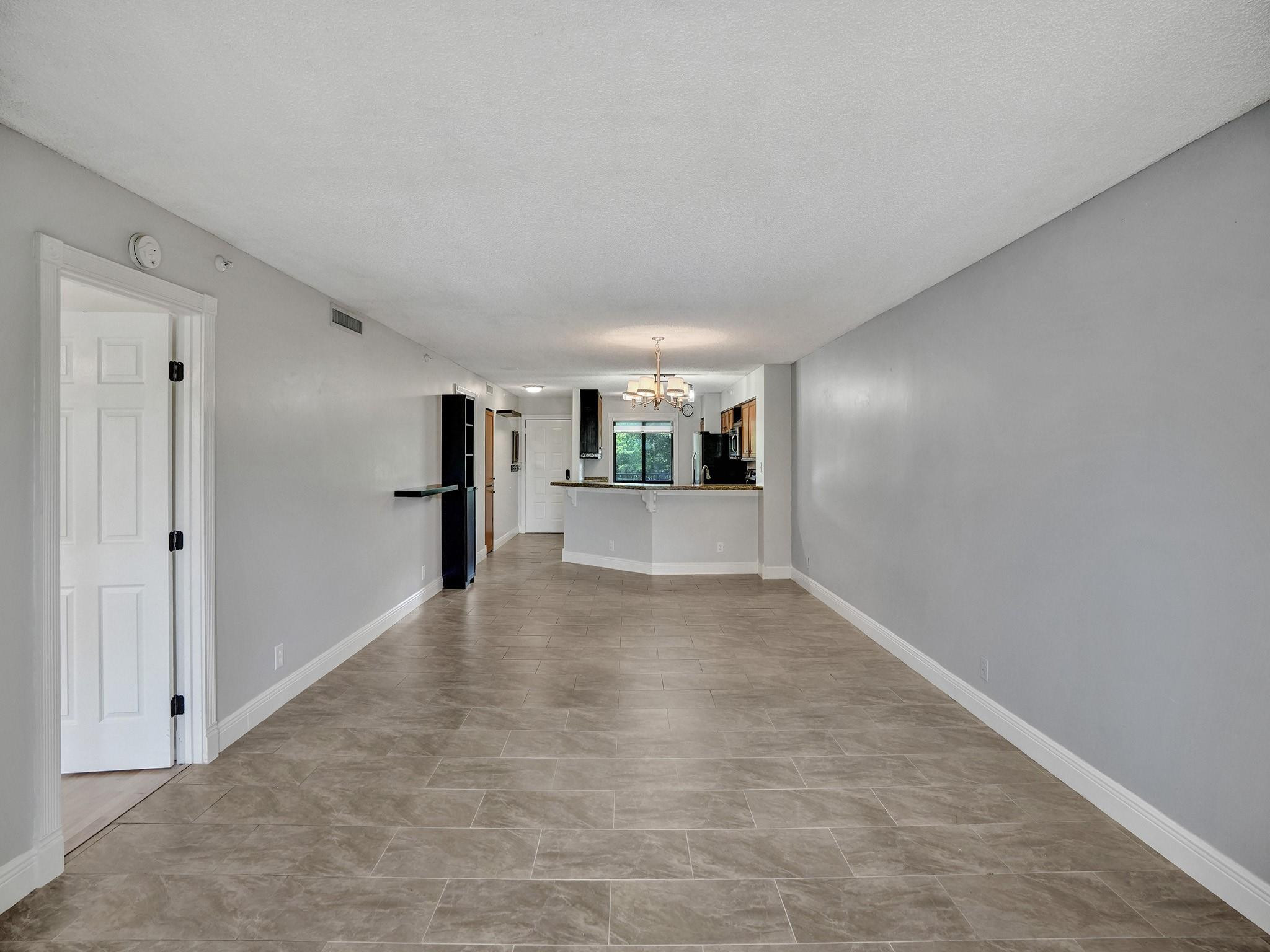 2205 S Cypress Bend Dr 402