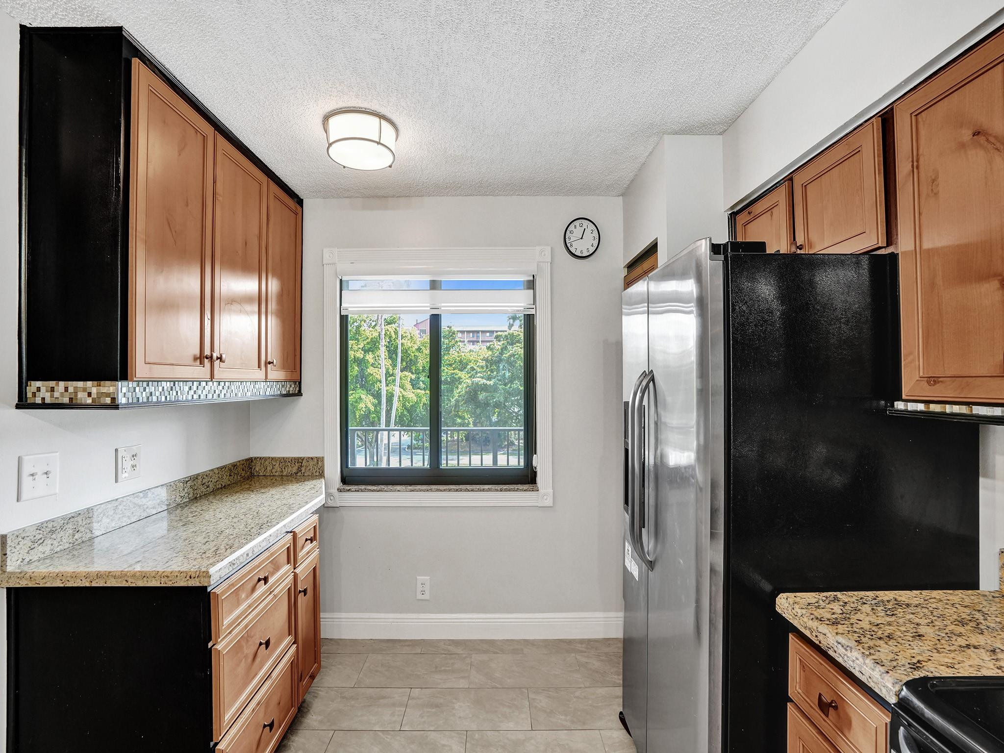 2205 S Cypress Bend Dr 402