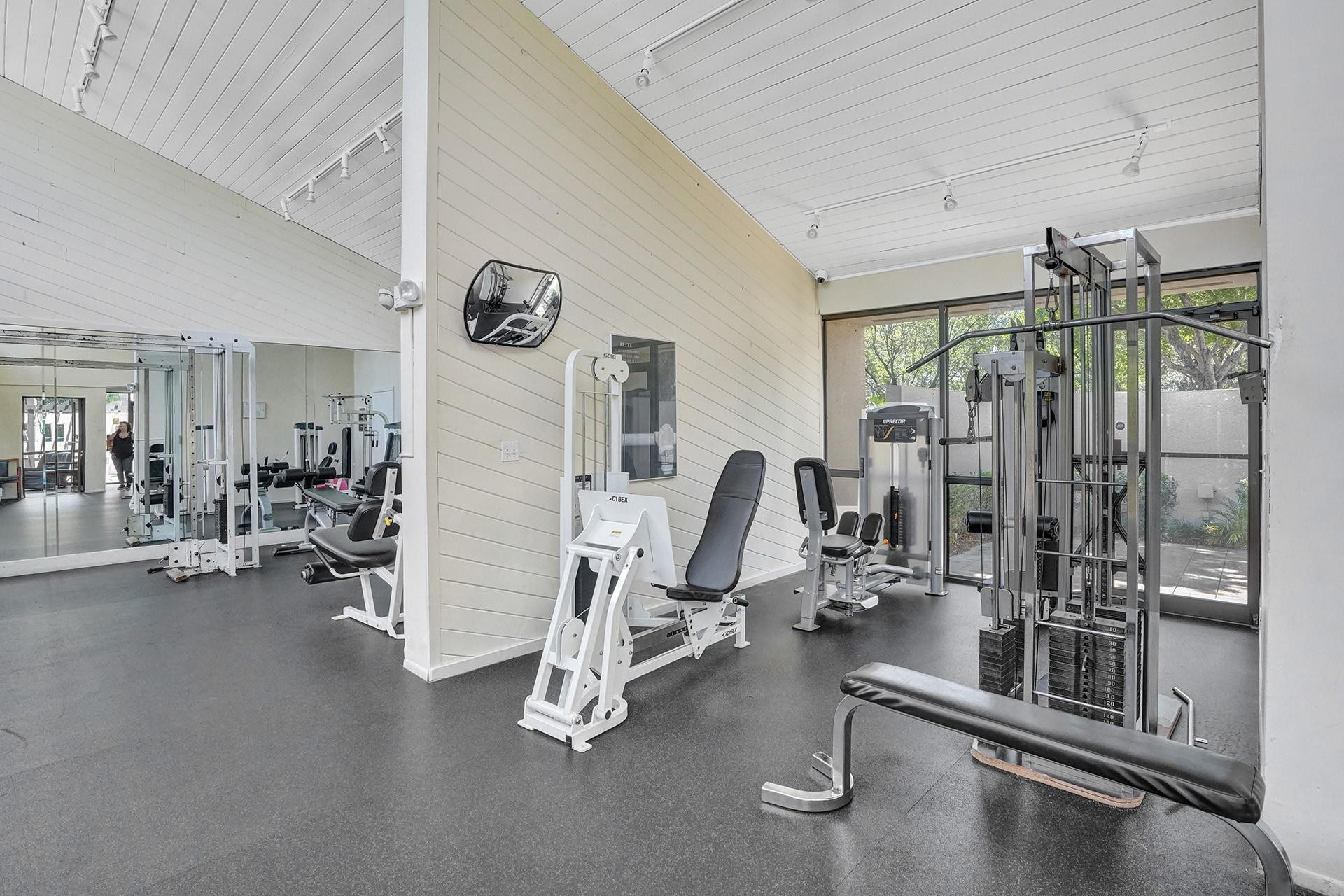 2205 S Cypress Bend Dr 402