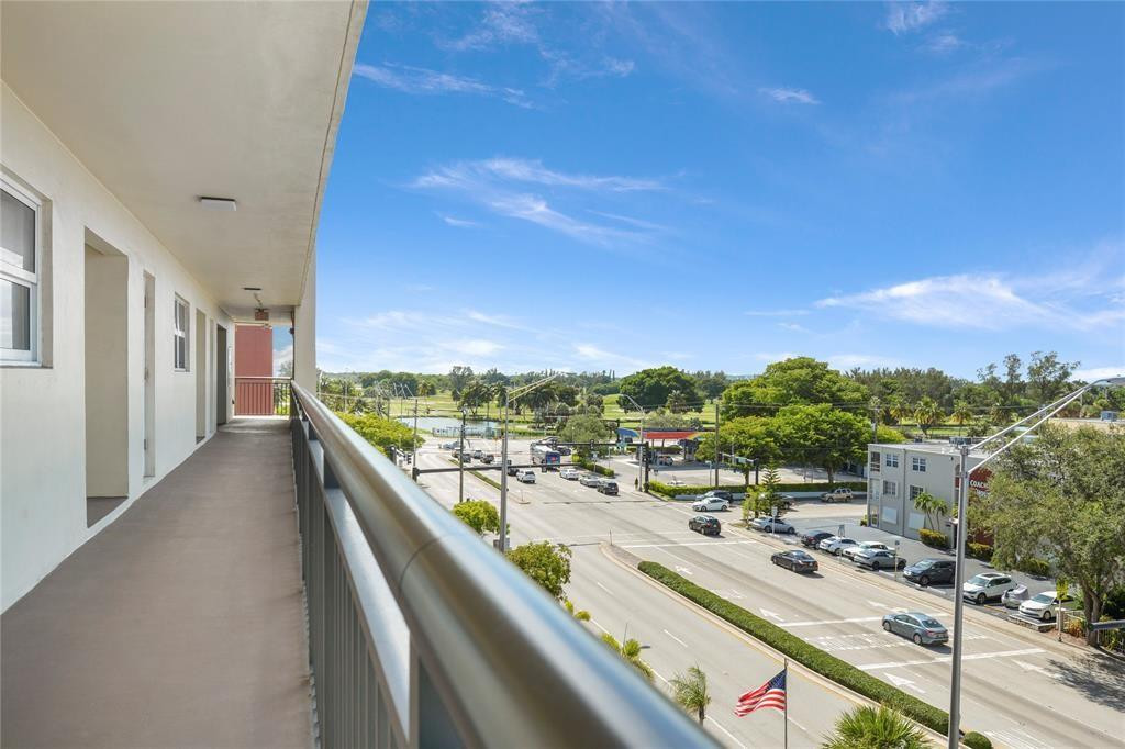2350 NE 14th Street Causeway 608, Pompano Beach Unit: 608