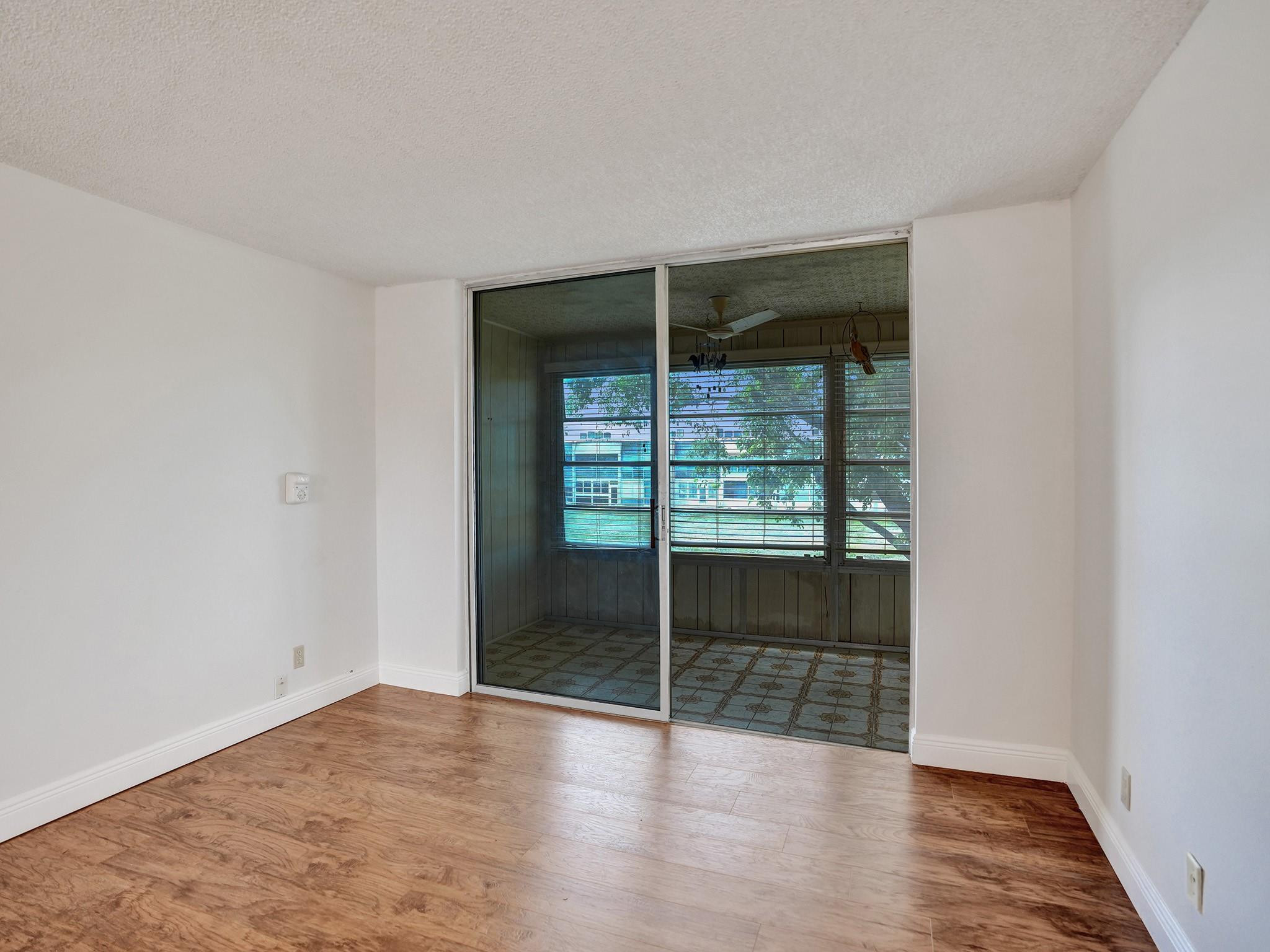 9041 Sunrise Lakes Blvd 205