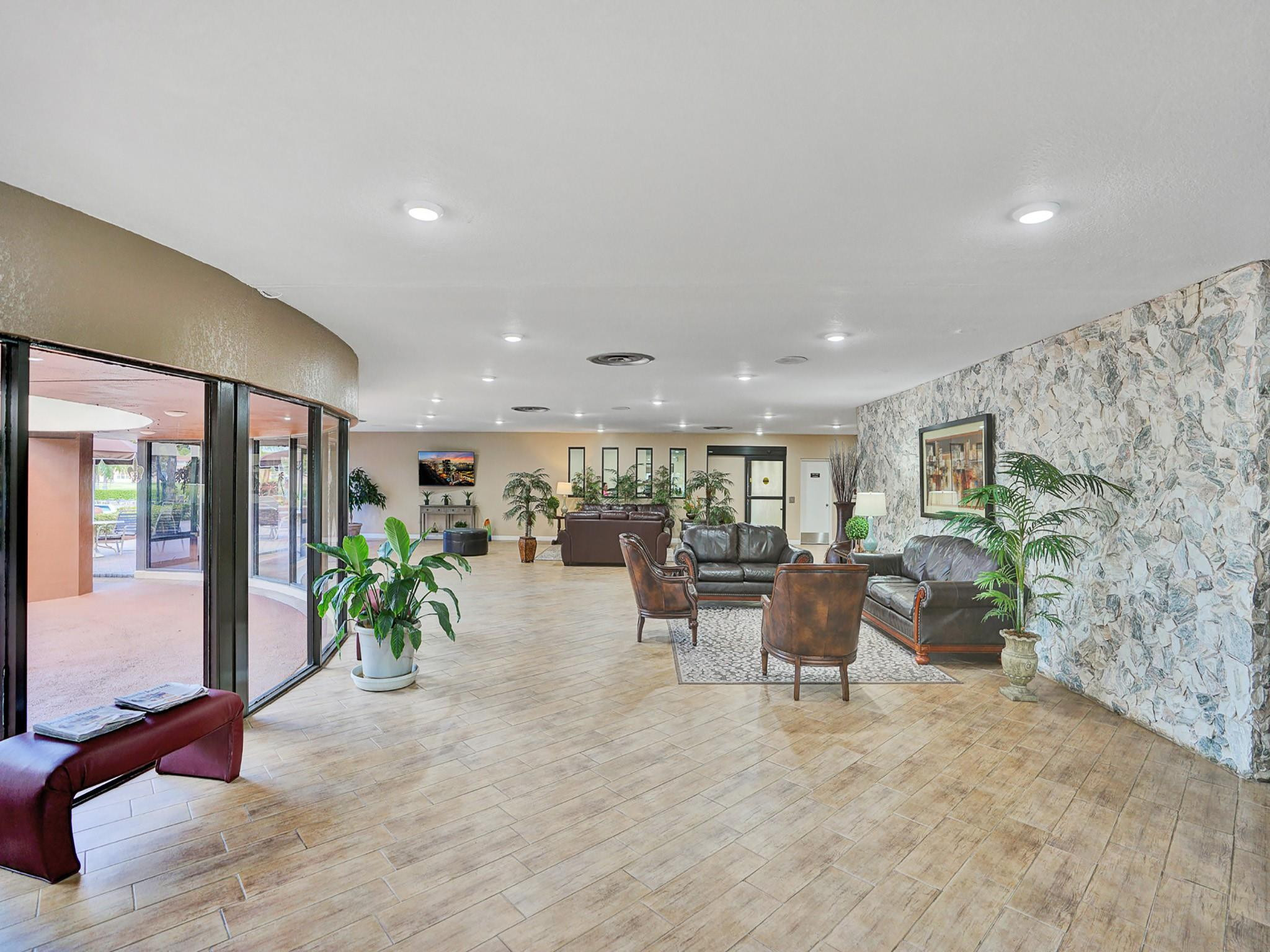 9041 Sunrise Lakes Blvd 205