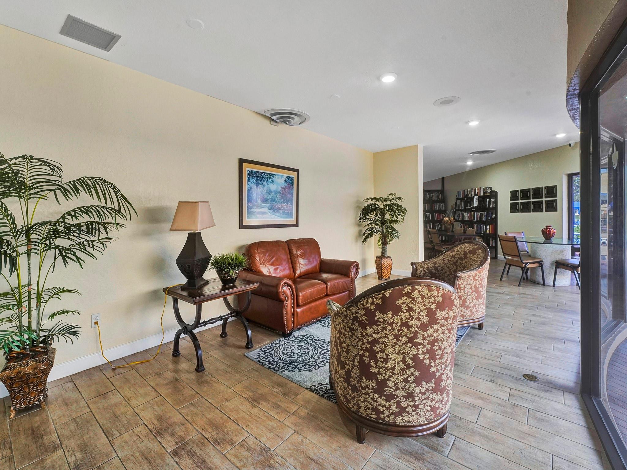 9041 Sunrise Lakes Blvd 205