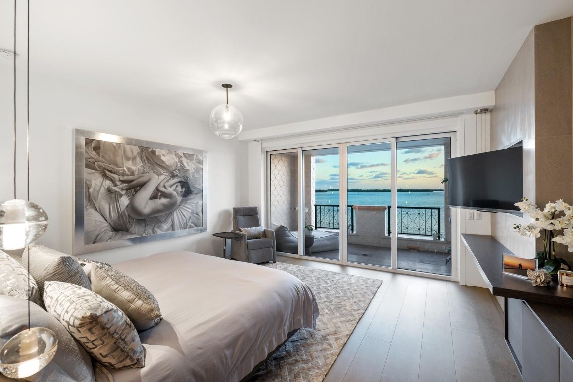 5123 Fisher Island Dr 5123